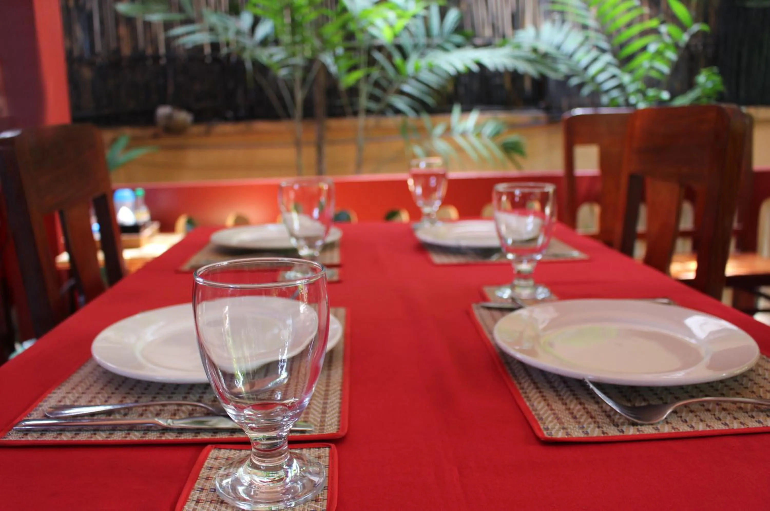 Restaurant/places to eat in Bou Savy Villa