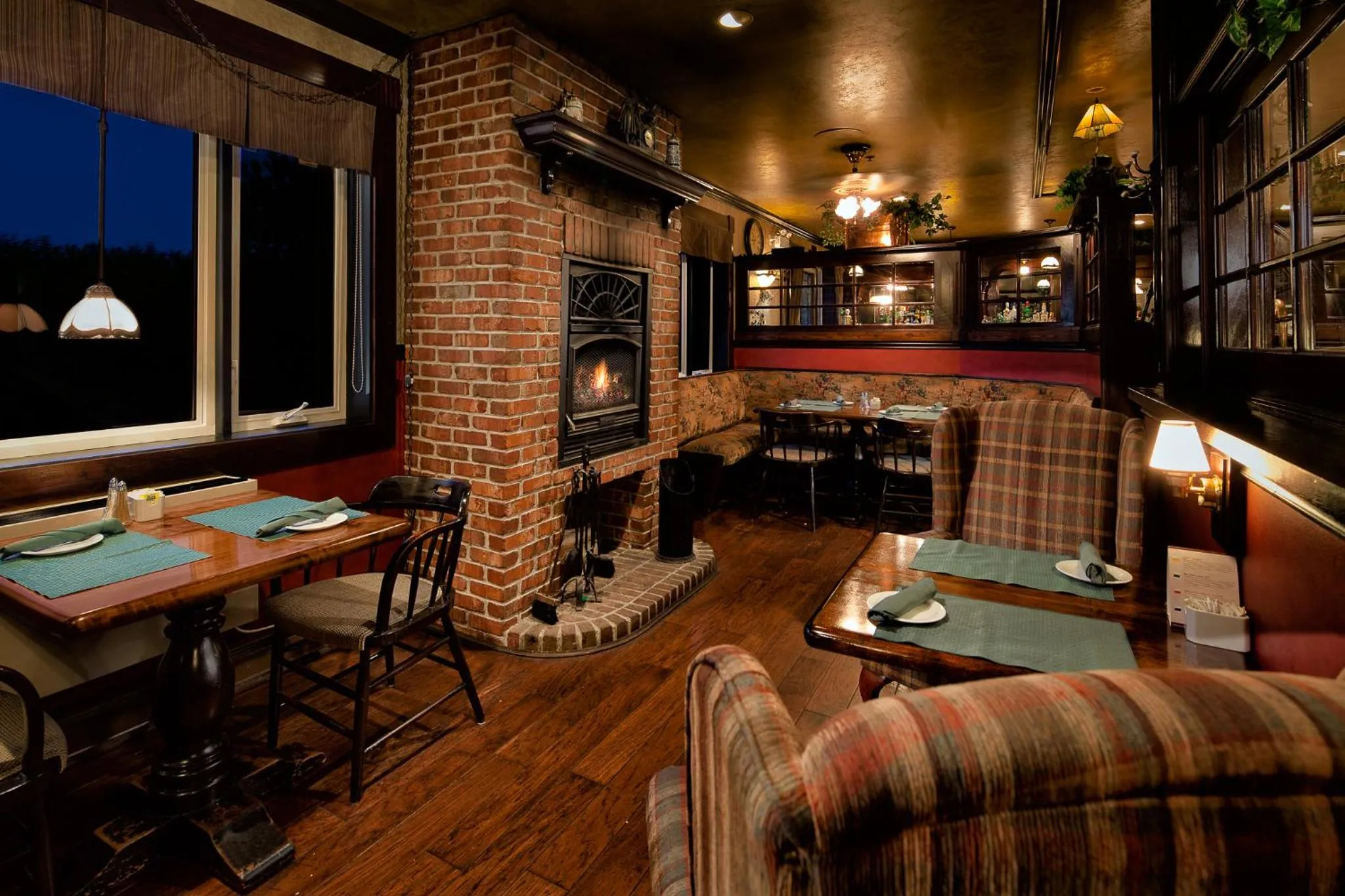 Restaurant/places to eat in Inn on the Lake