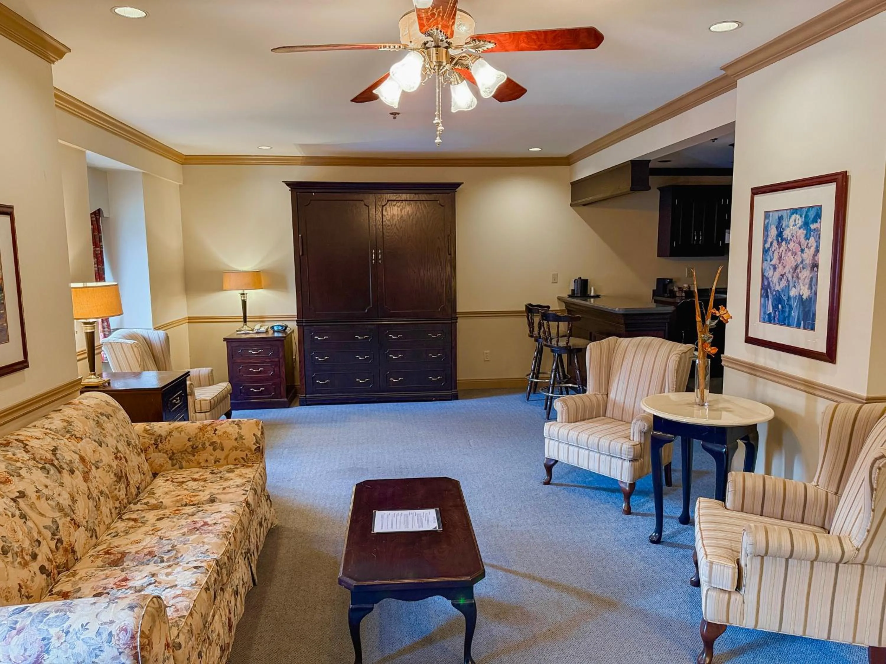 Living room in Inn on the Lake