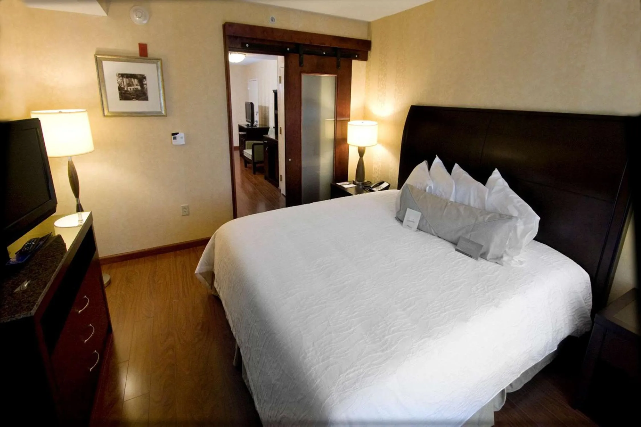 Bed in Hilton Garden Inn Aberdeen