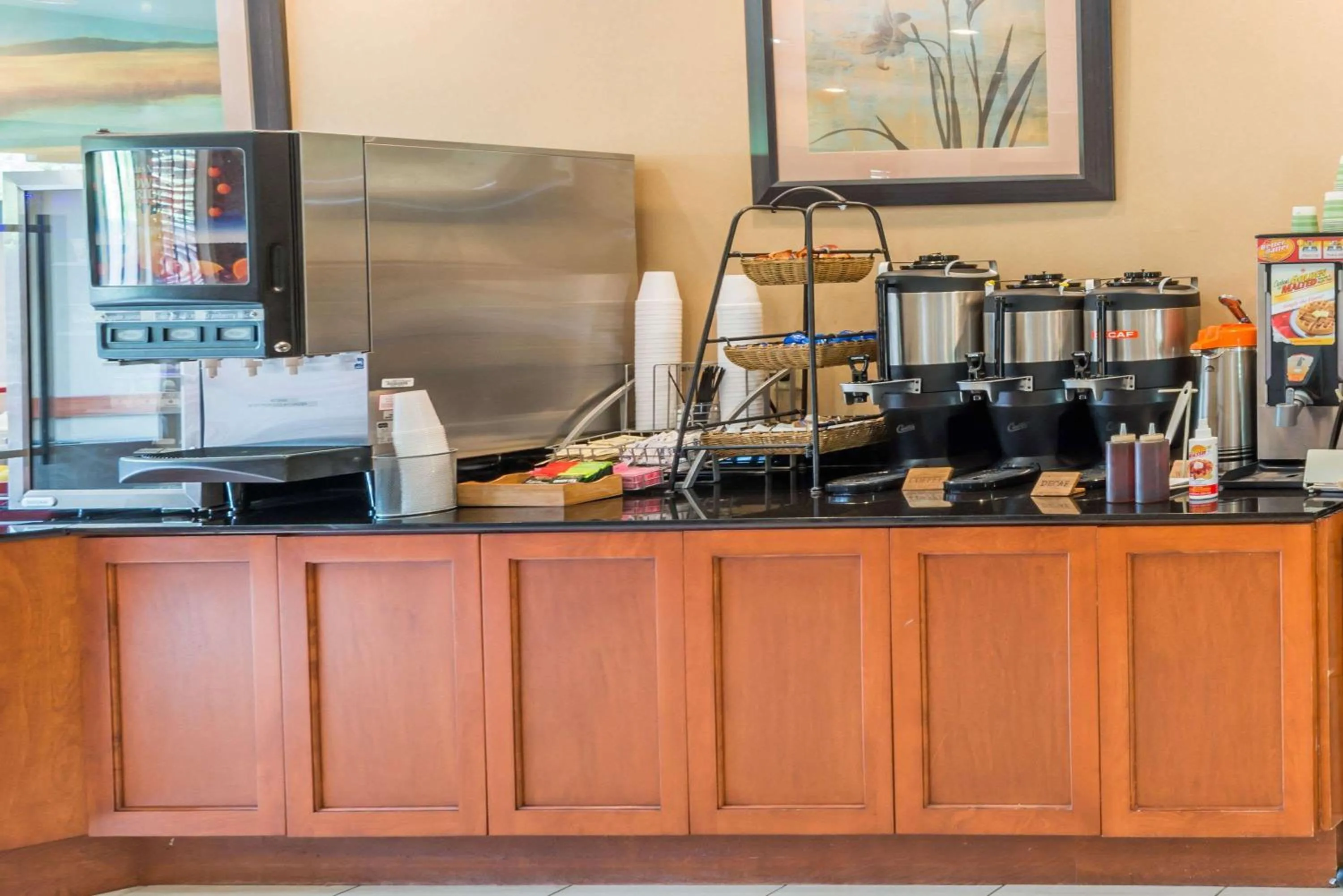 Restaurant/places to eat in Wingate by Wyndham New Braunfels