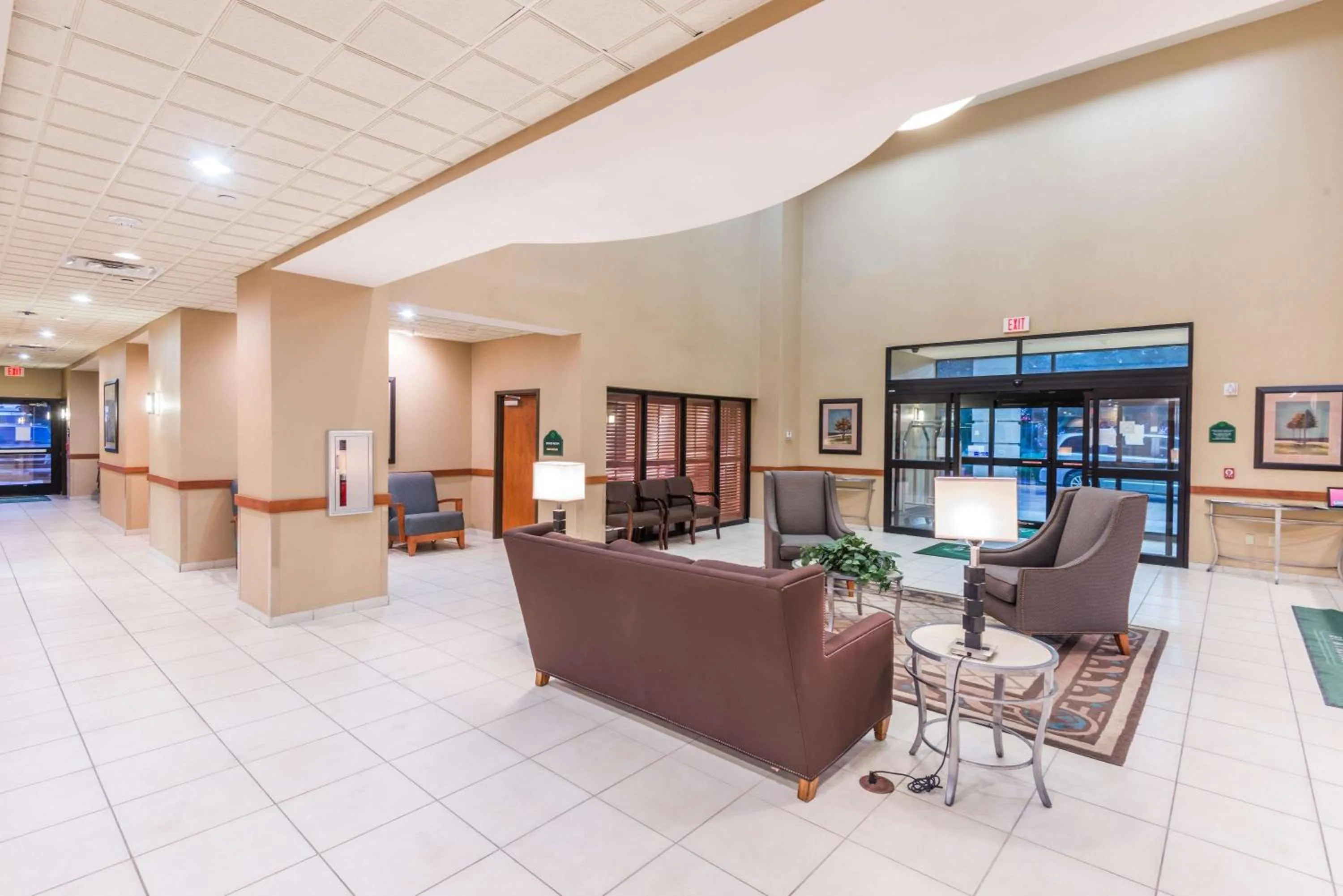 Lobby or reception in Wingate by Wyndham New Braunfels
