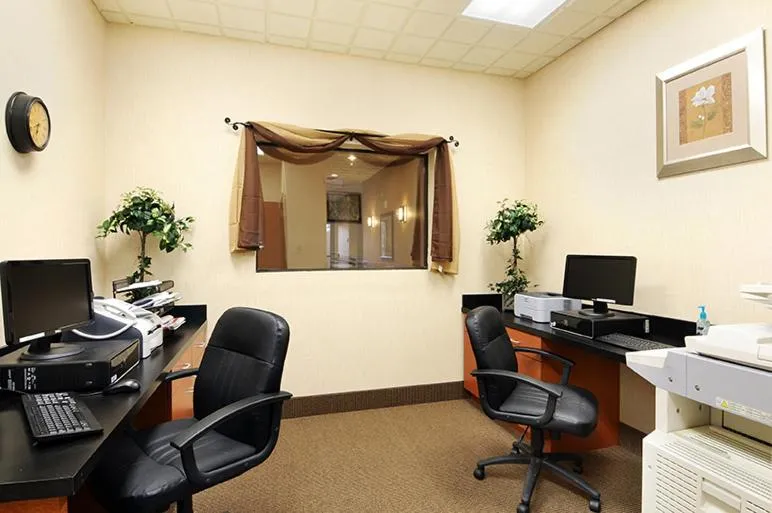 Business facilities in Wingate by Wyndham New Braunfels