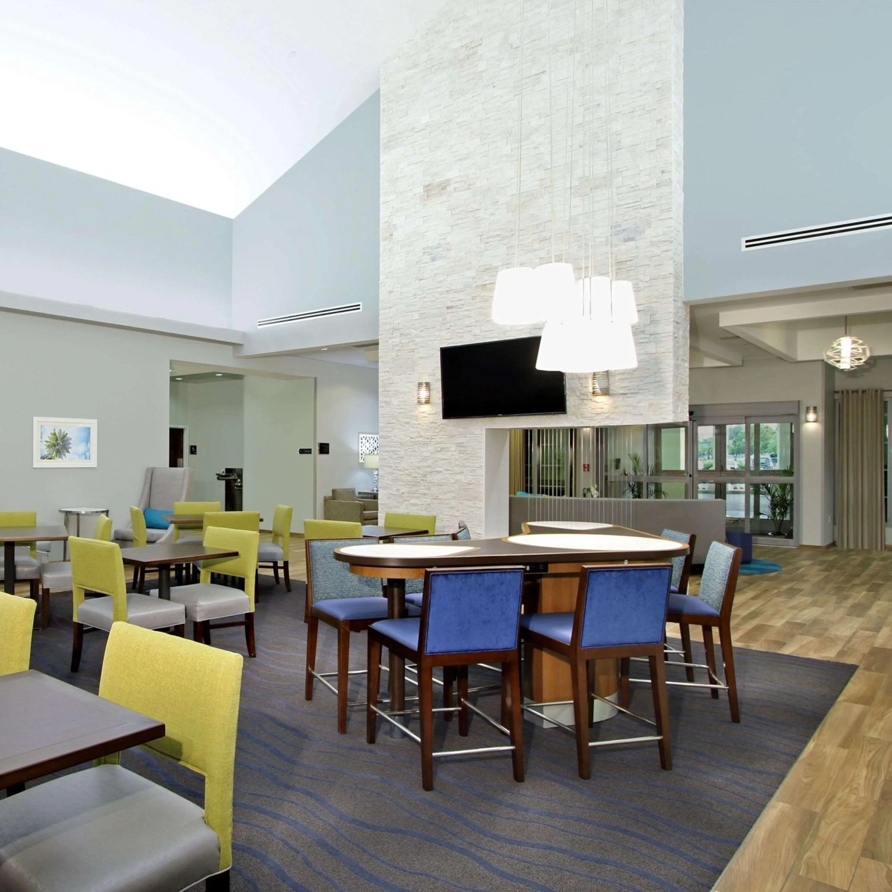 Dining area in Homewood Suites by Hilton Fort Lauderdale Airport-Cruise Port