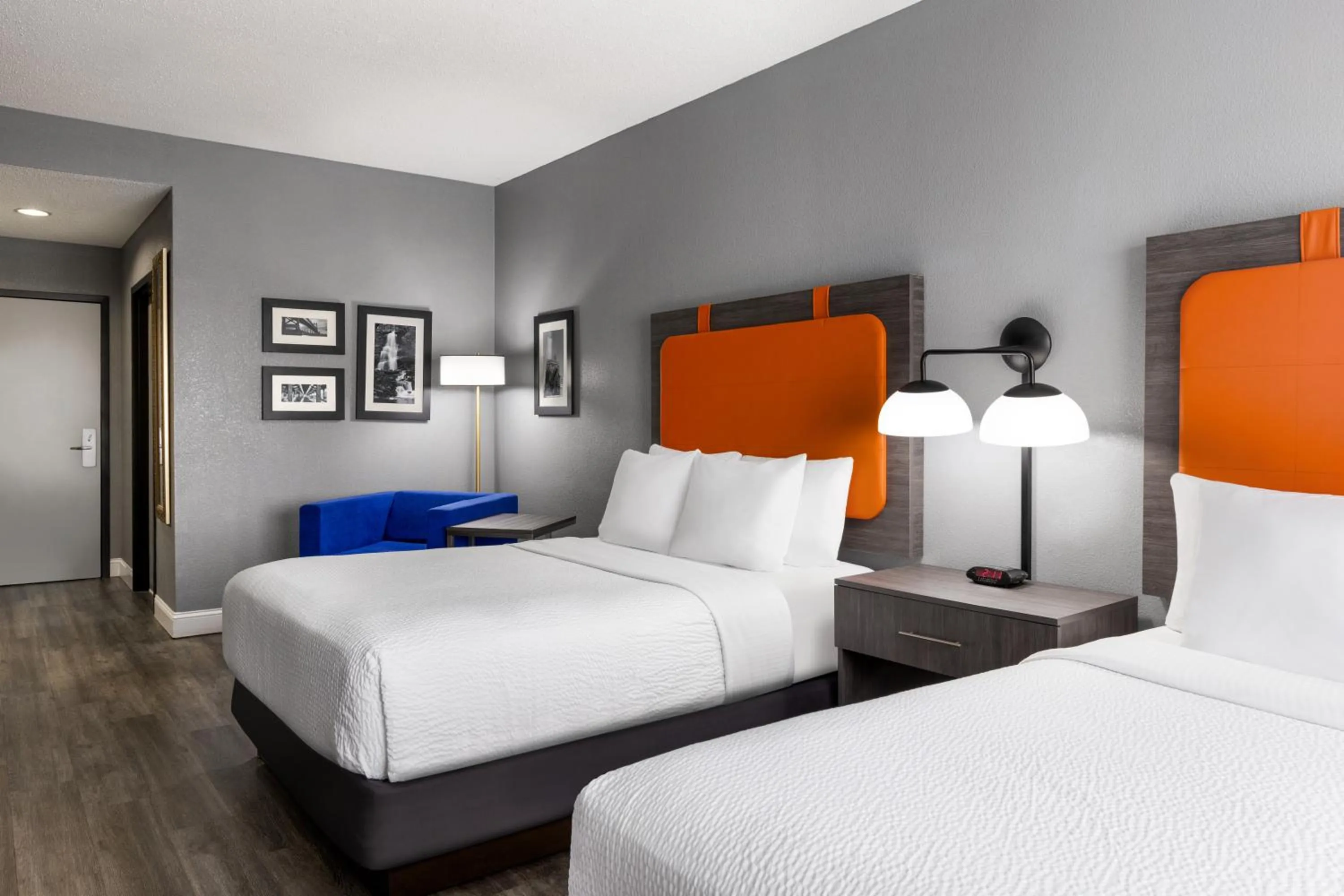 Bed in La Quinta by Wyndham Mt. Laurel - Philadelphia