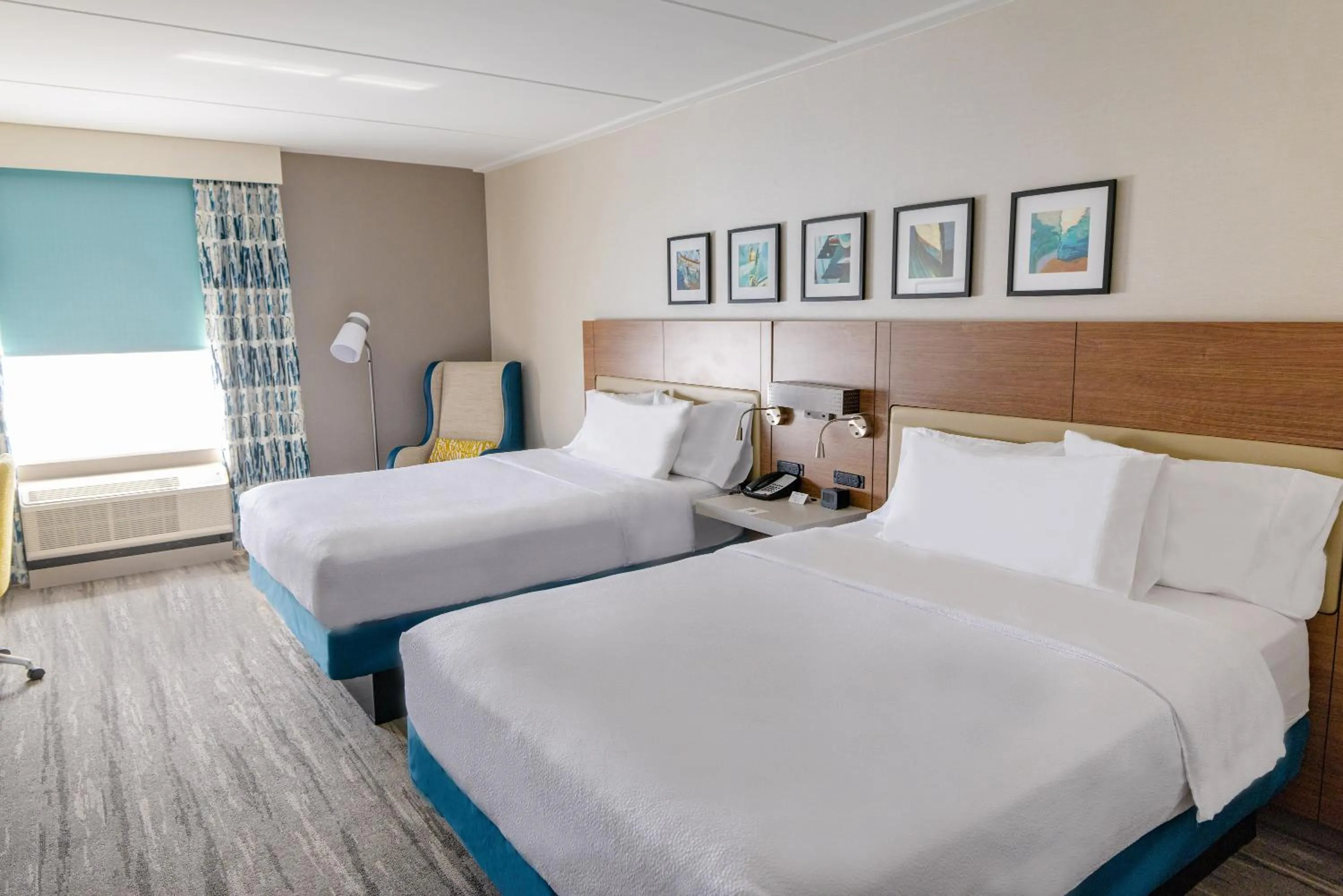 Bed in Hilton Garden Inn Lakewood