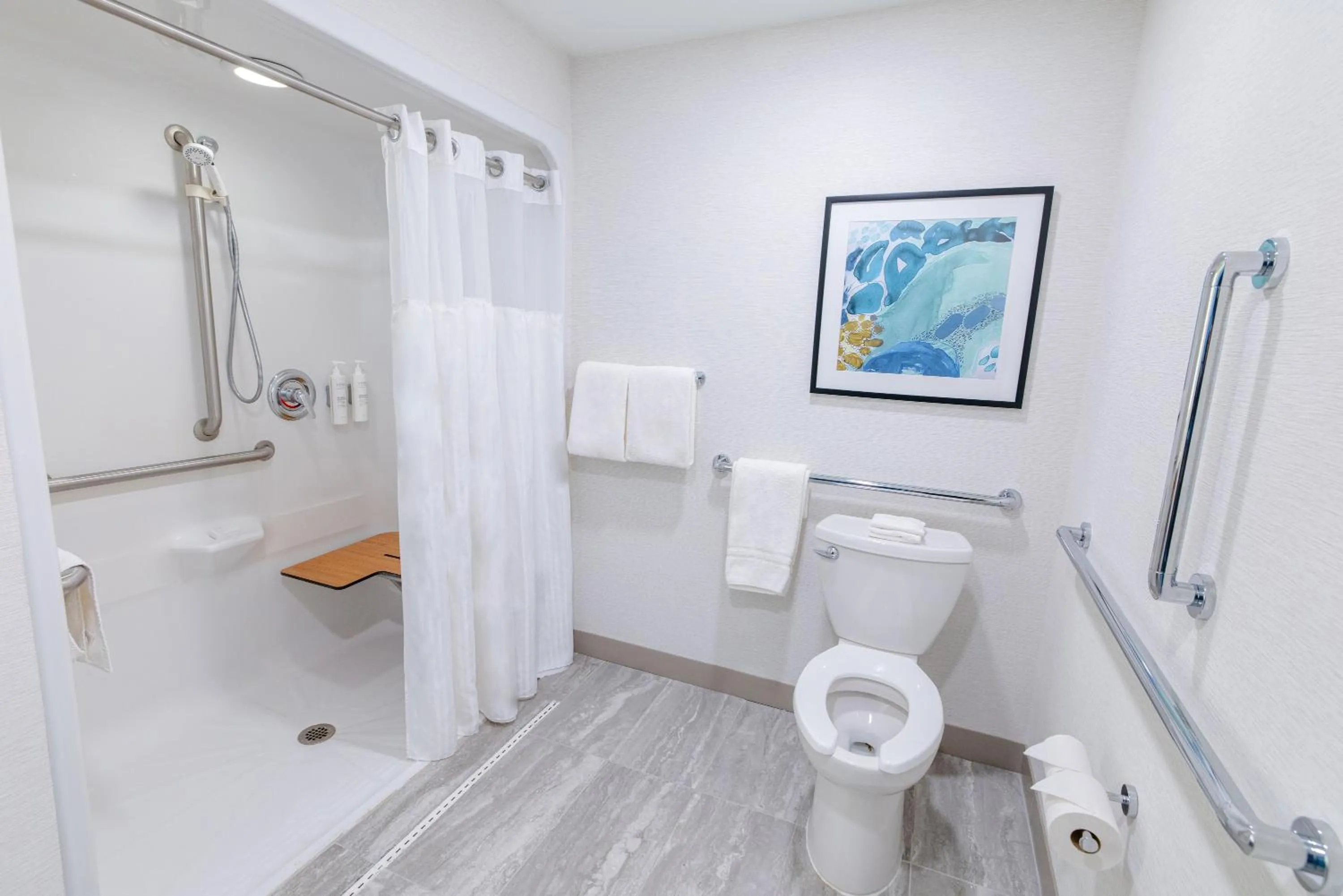 Shower in Hilton Garden Inn Lakewood