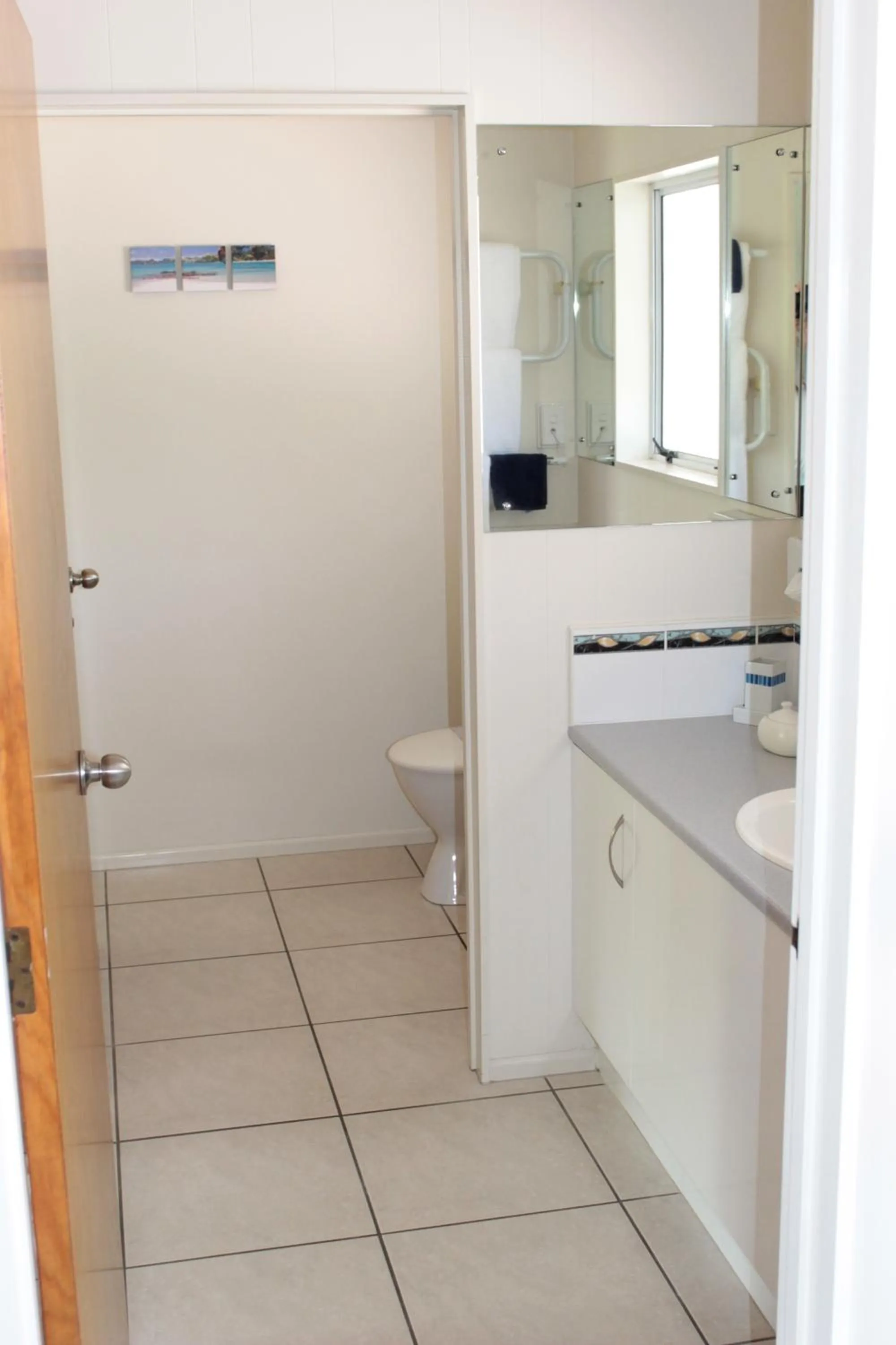 Ash Grove Boutique Motel