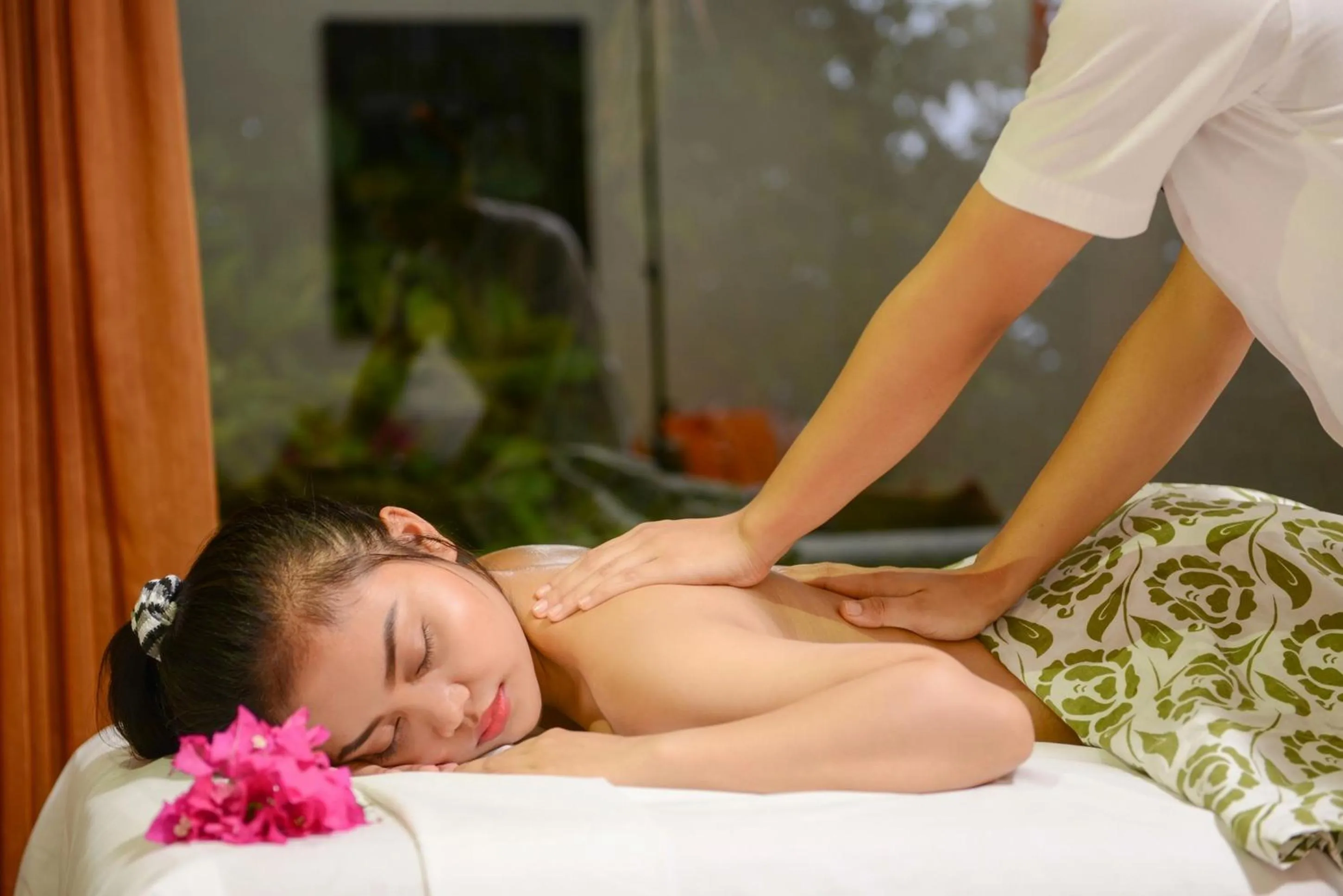 Massage in Adaaran Club Rannalhi - All Inclusive - 45 Minutes away from Male by Speedboat