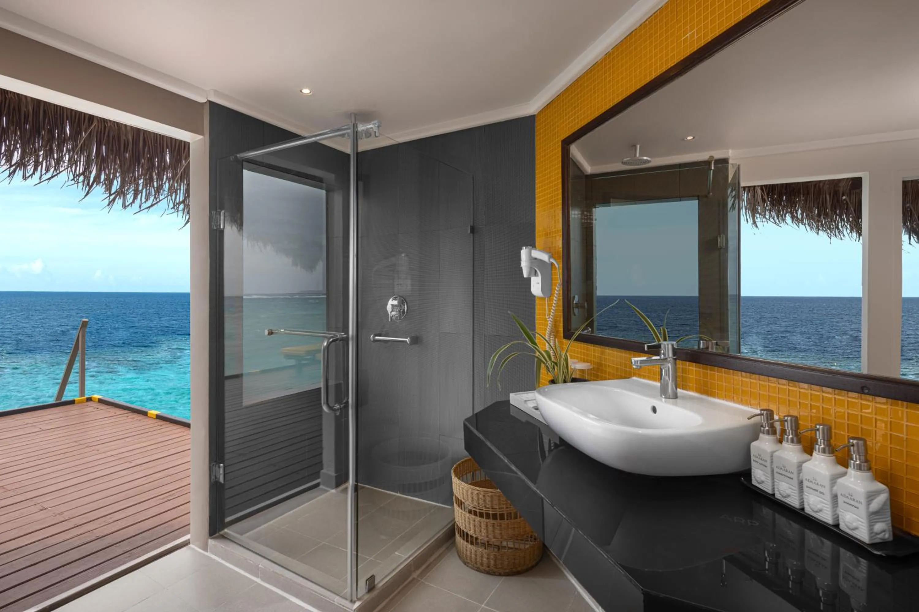 Adaaran Club Rannalhi - All Inclusive - 45 Minutes away from Male by Speedboat