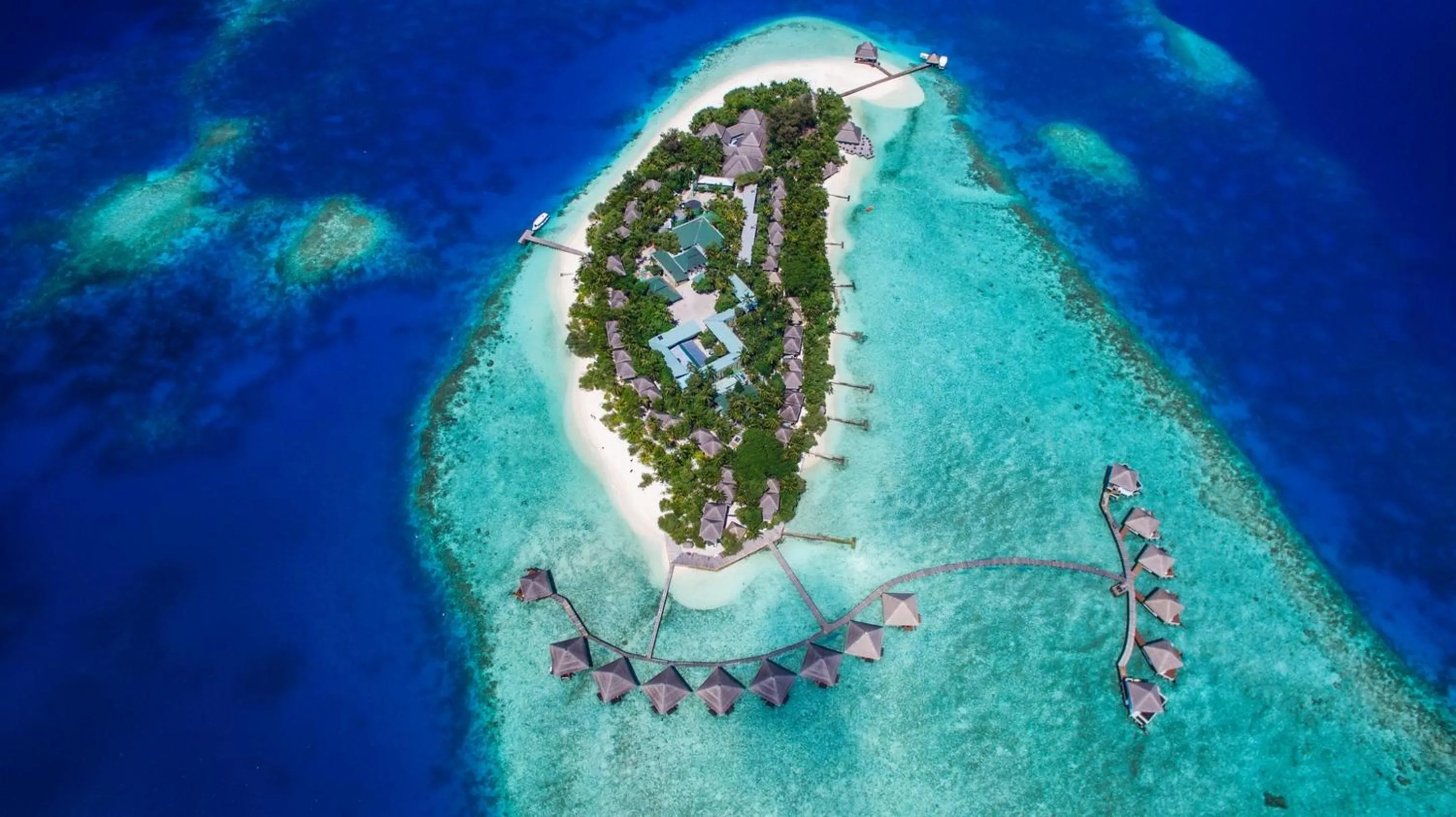 Bird's eye view in Adaaran Club Rannalhi - All Inclusive - 45 Minutes away from Male by Speedboat