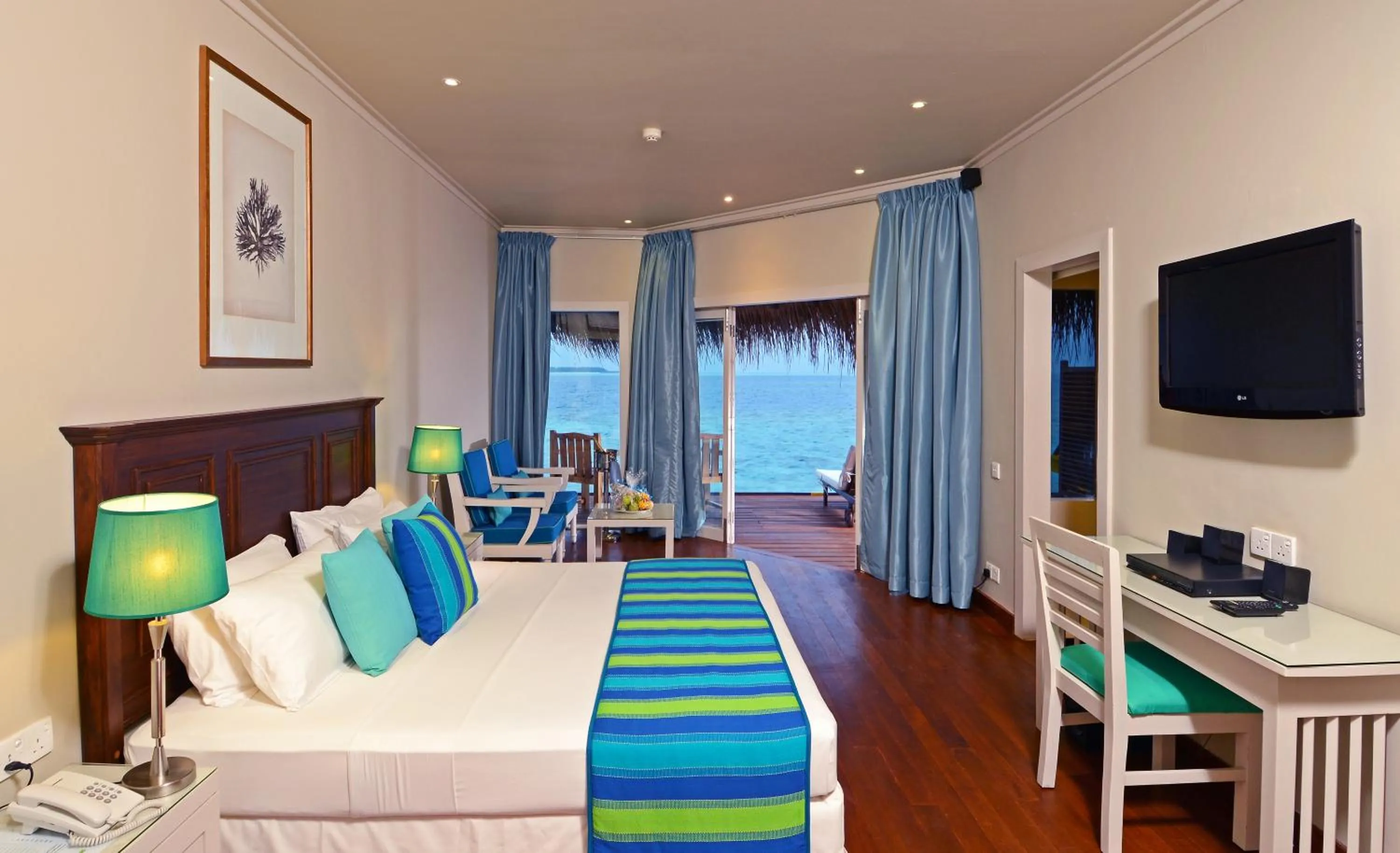 Bed in Adaaran Club Rannalhi - All Inclusive - 45 Minutes away from Male by Speedboat