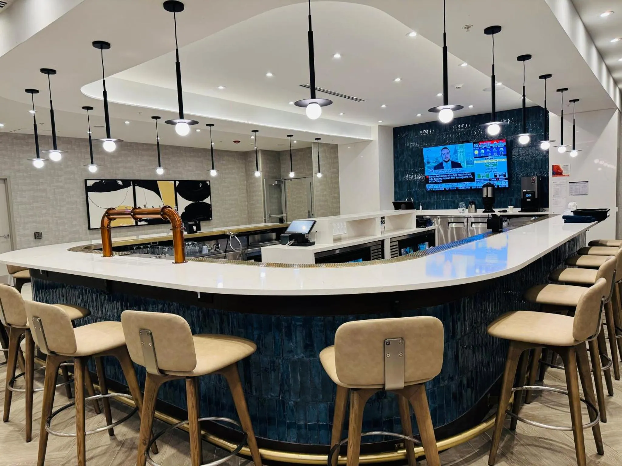 Restaurant/places to eat in Holiday Inn Burlington Conference Centre by IHG