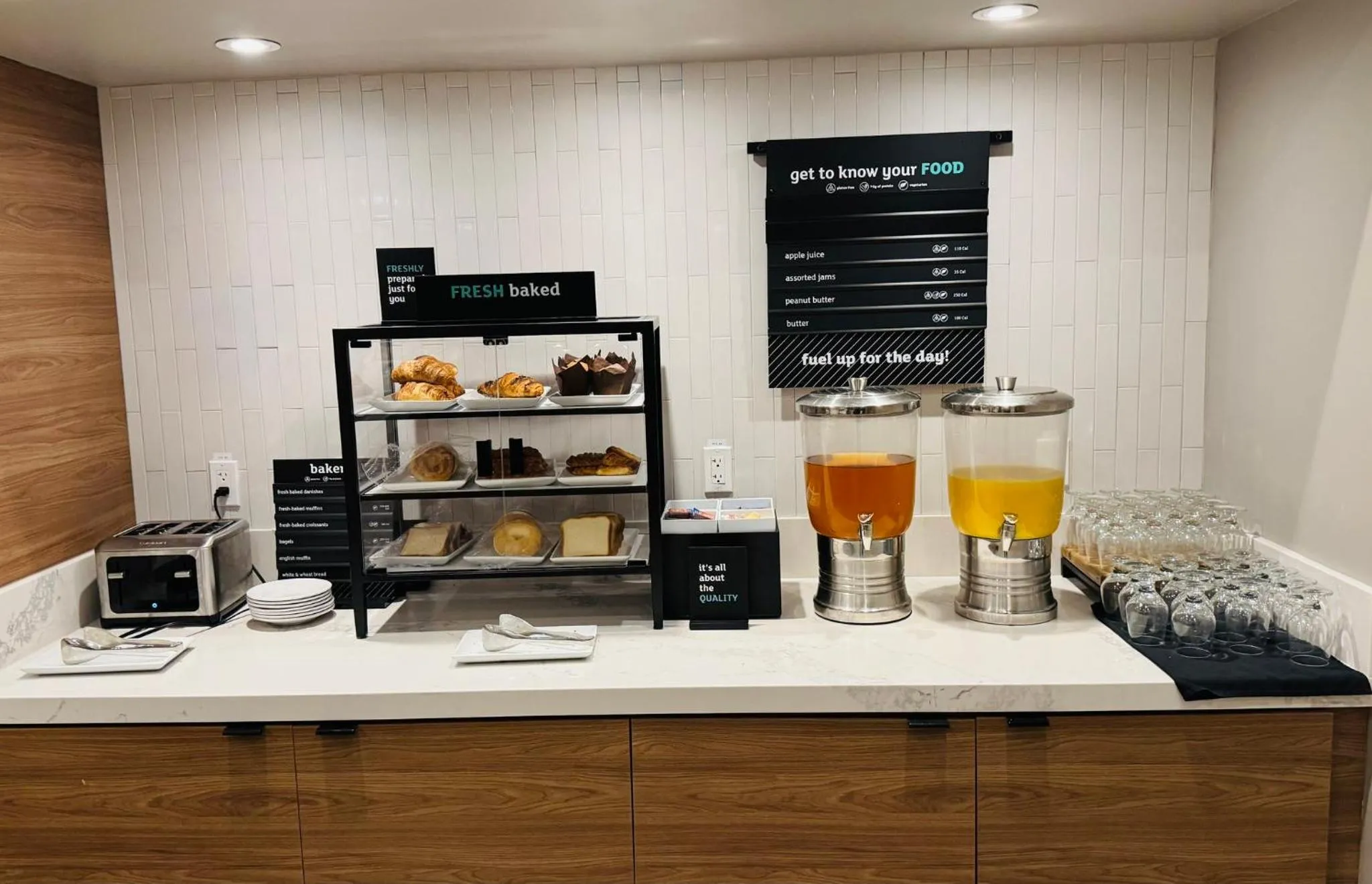 Breakfast in Holiday Inn Burlington Conference Centre by IHG