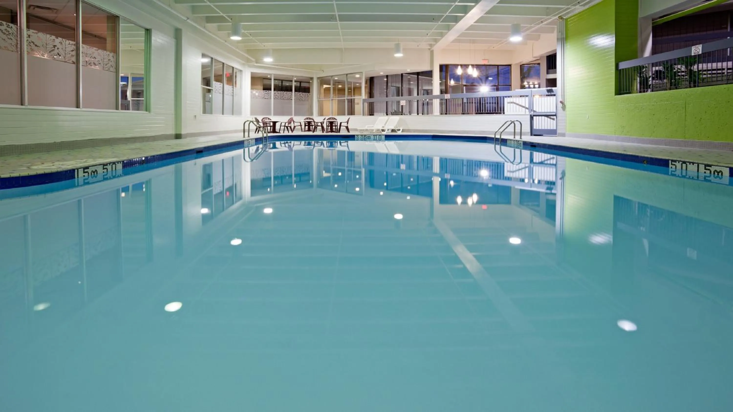 Swimming pool in Holiday Inn Burlington Conference Centre by IHG