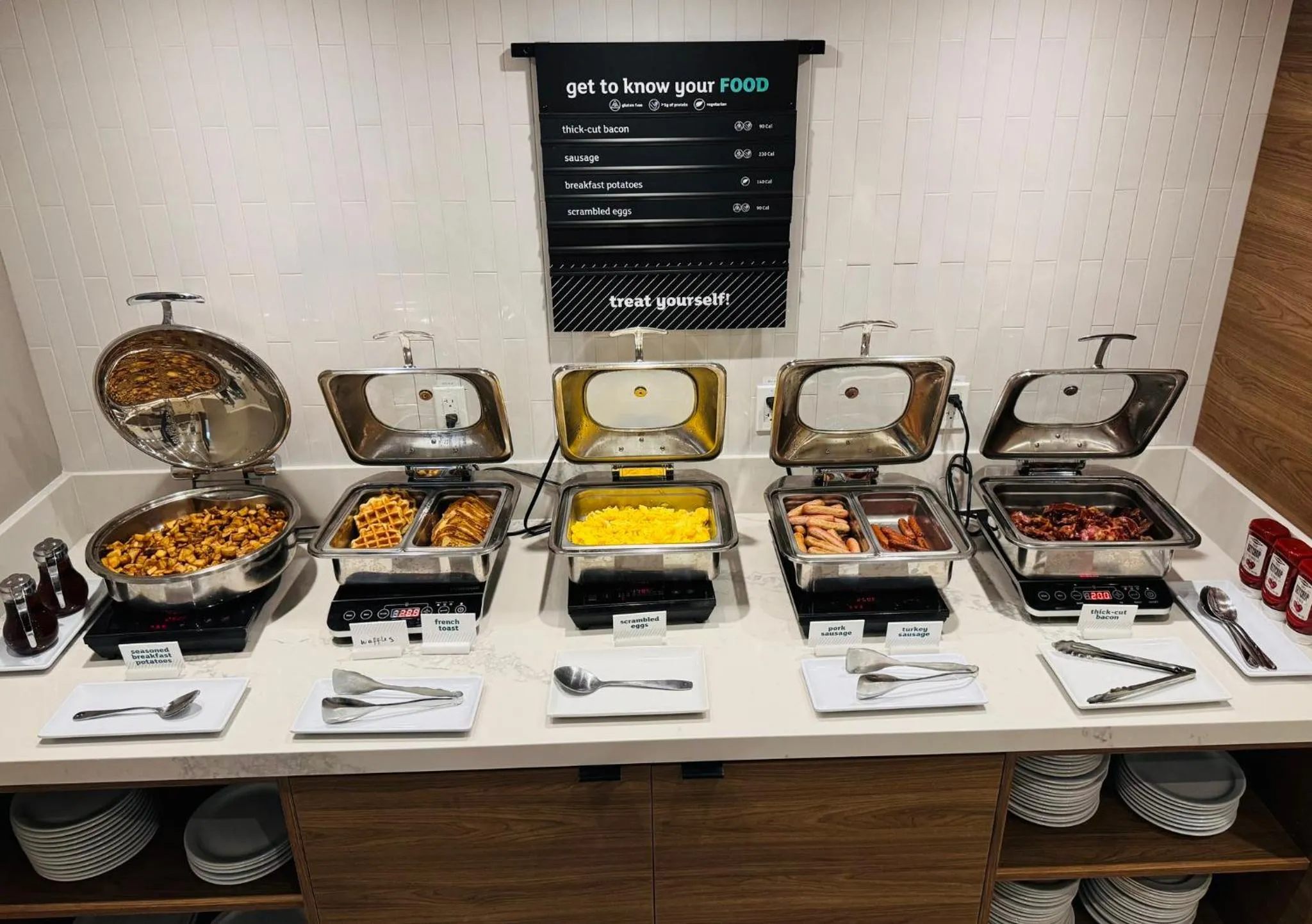 Breakfast in Holiday Inn Burlington Conference Centre by IHG