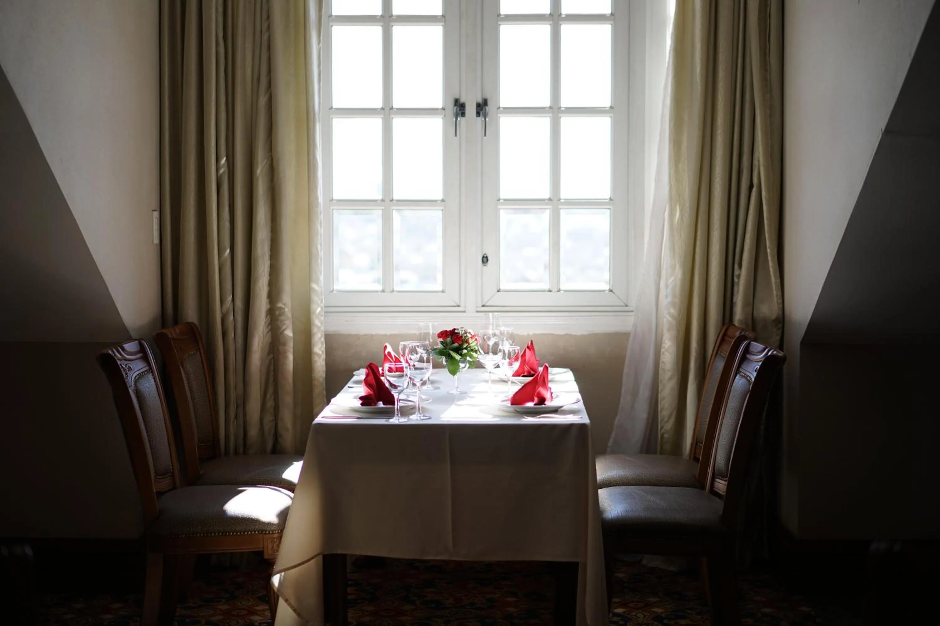 Restaurant/places to eat in Sammy Dalat Hotel