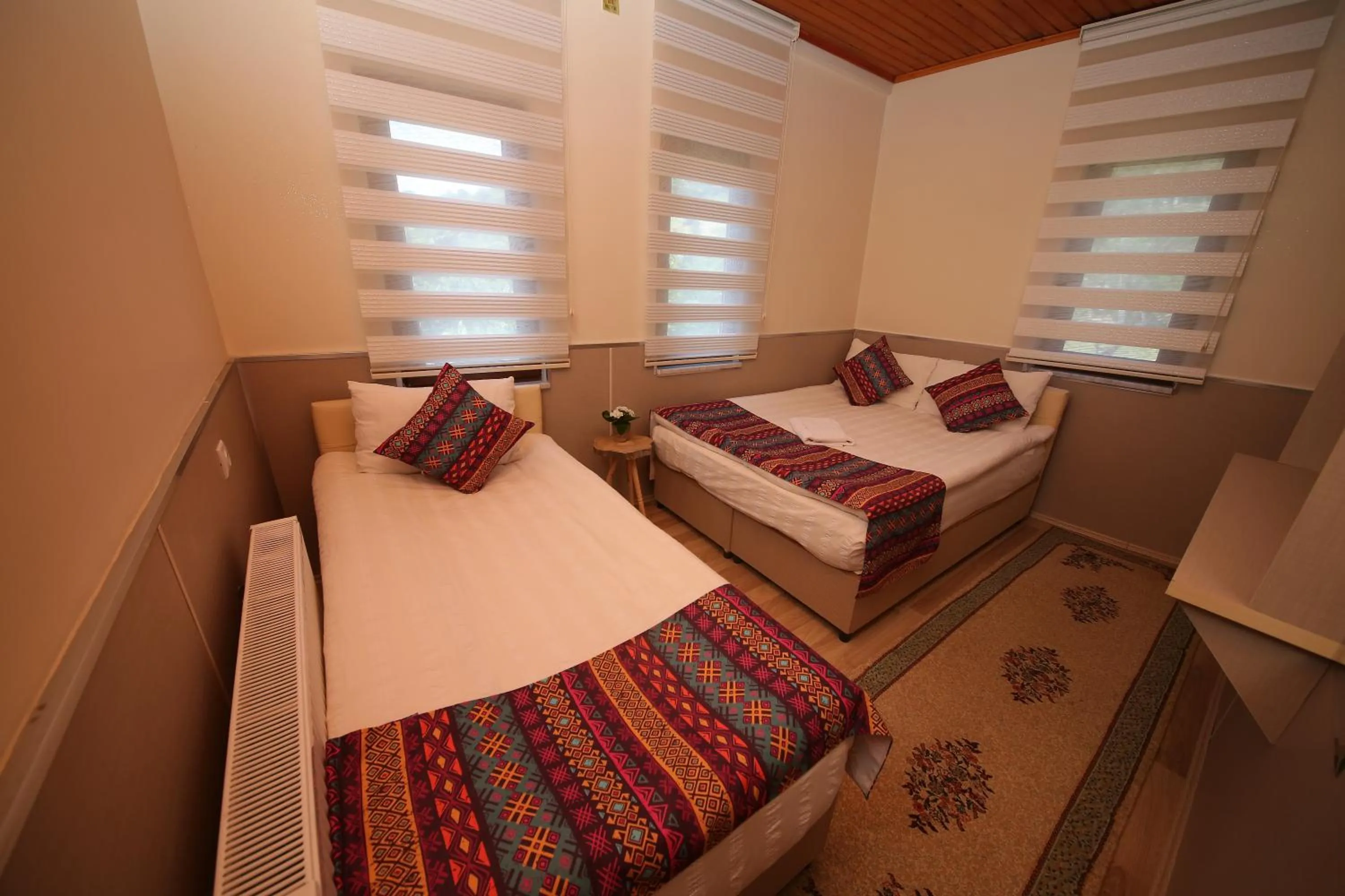 View (from property/room), Bed in Emiroğlu Konak Otel