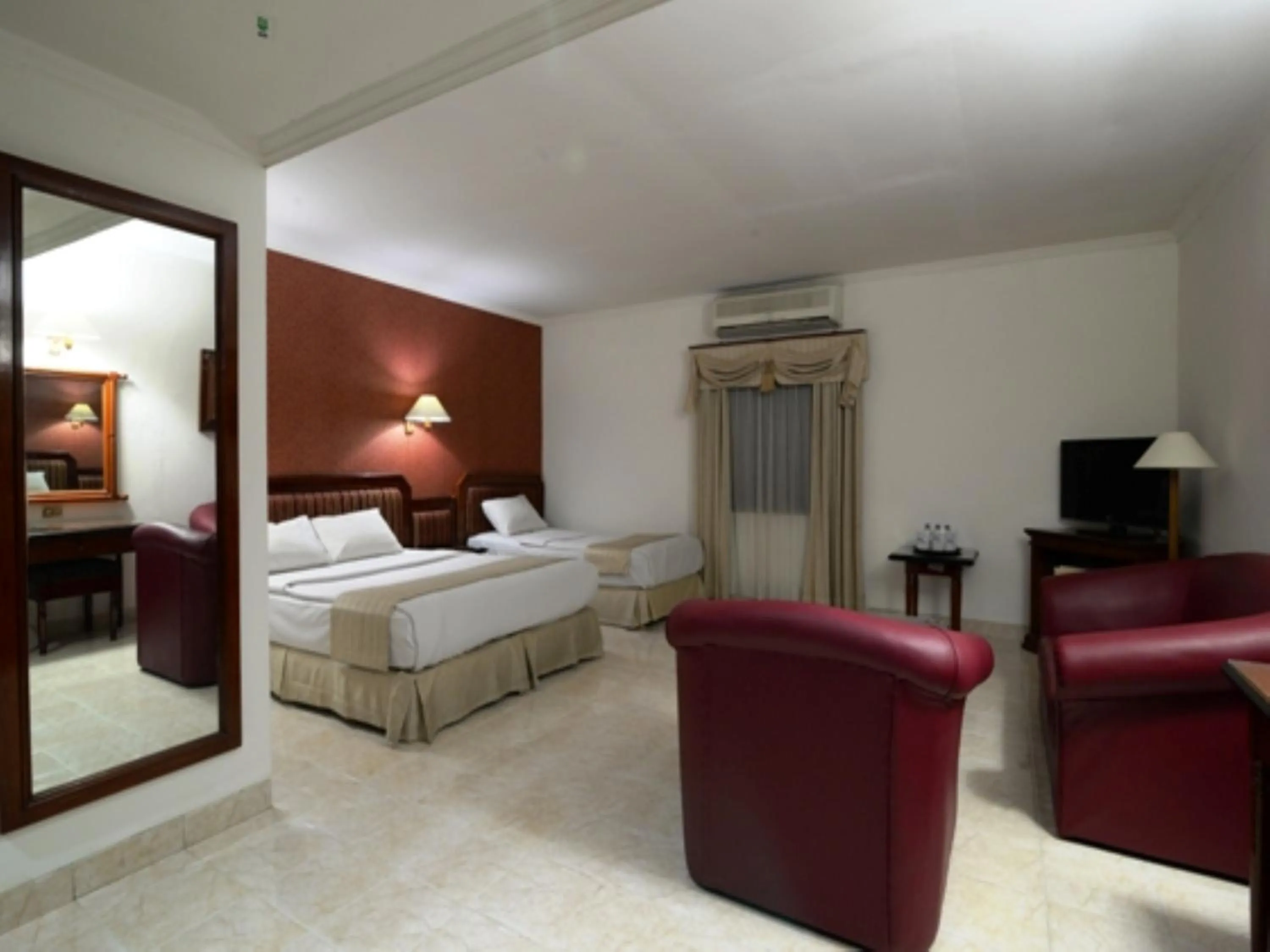 Bedroom, Bed in Puri Jaya Hotel