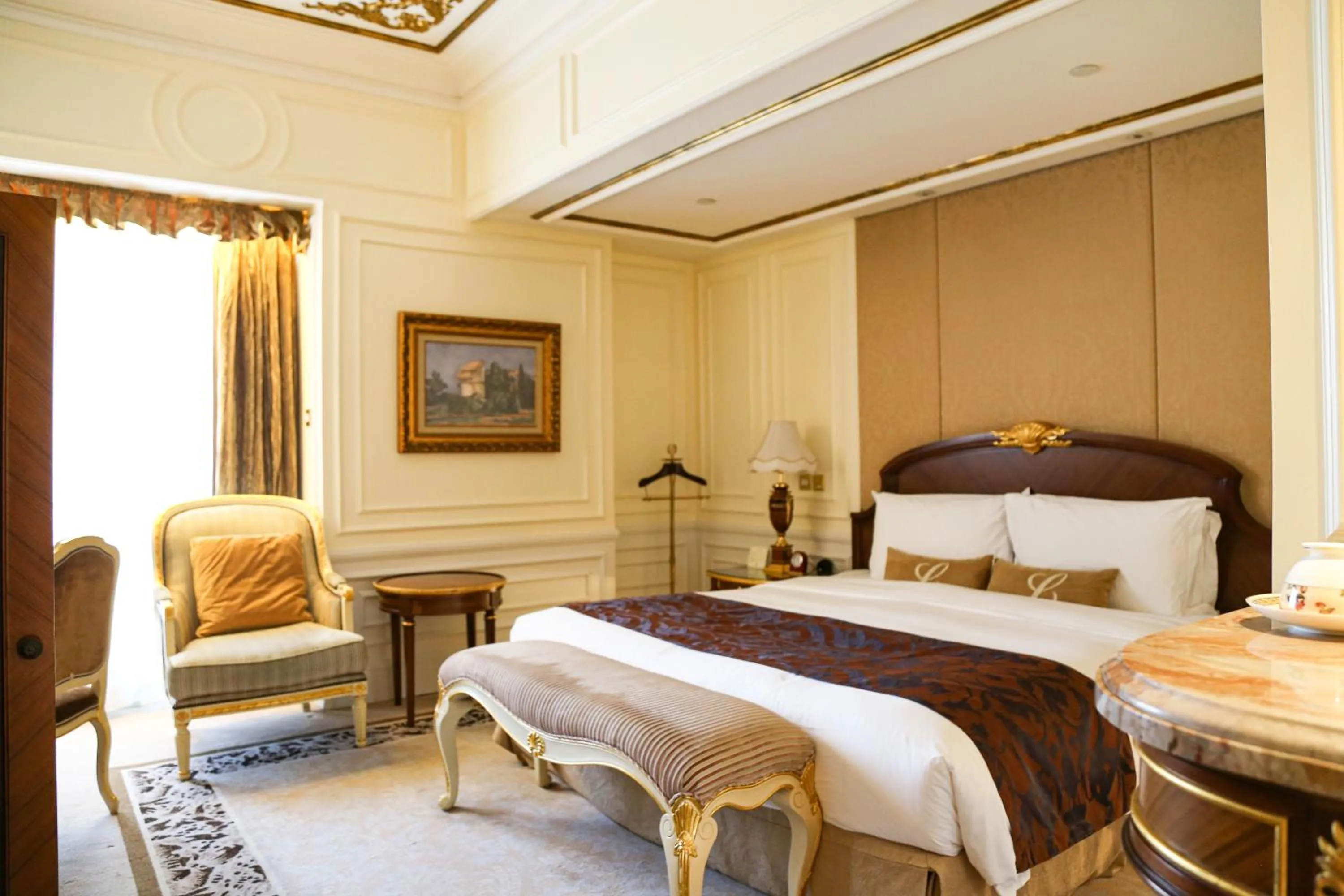 Photo of the whole room, Bed in Legendale Hotel Beijing