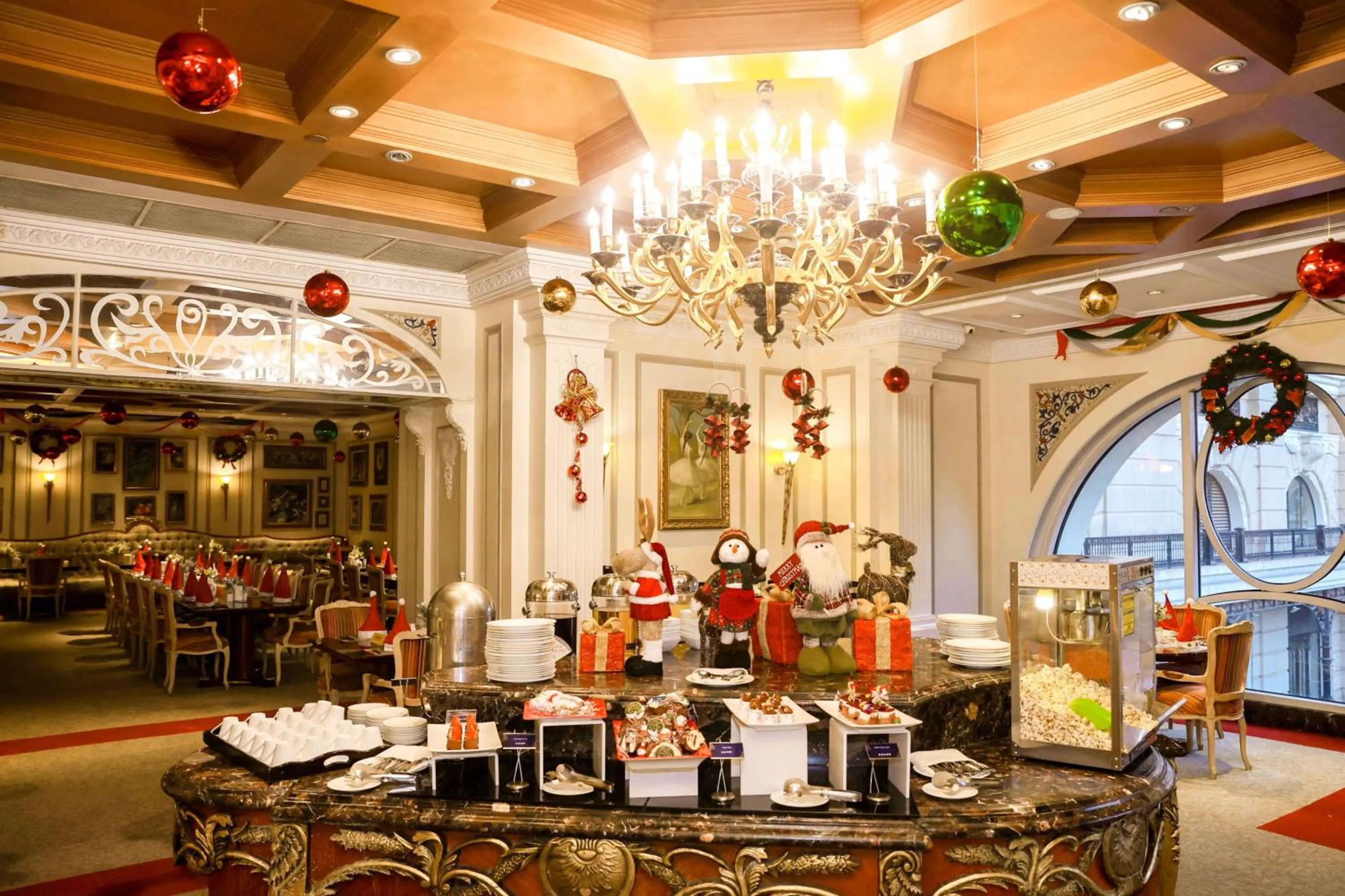 Restaurant/places to eat in Legendale Hotel Beijing