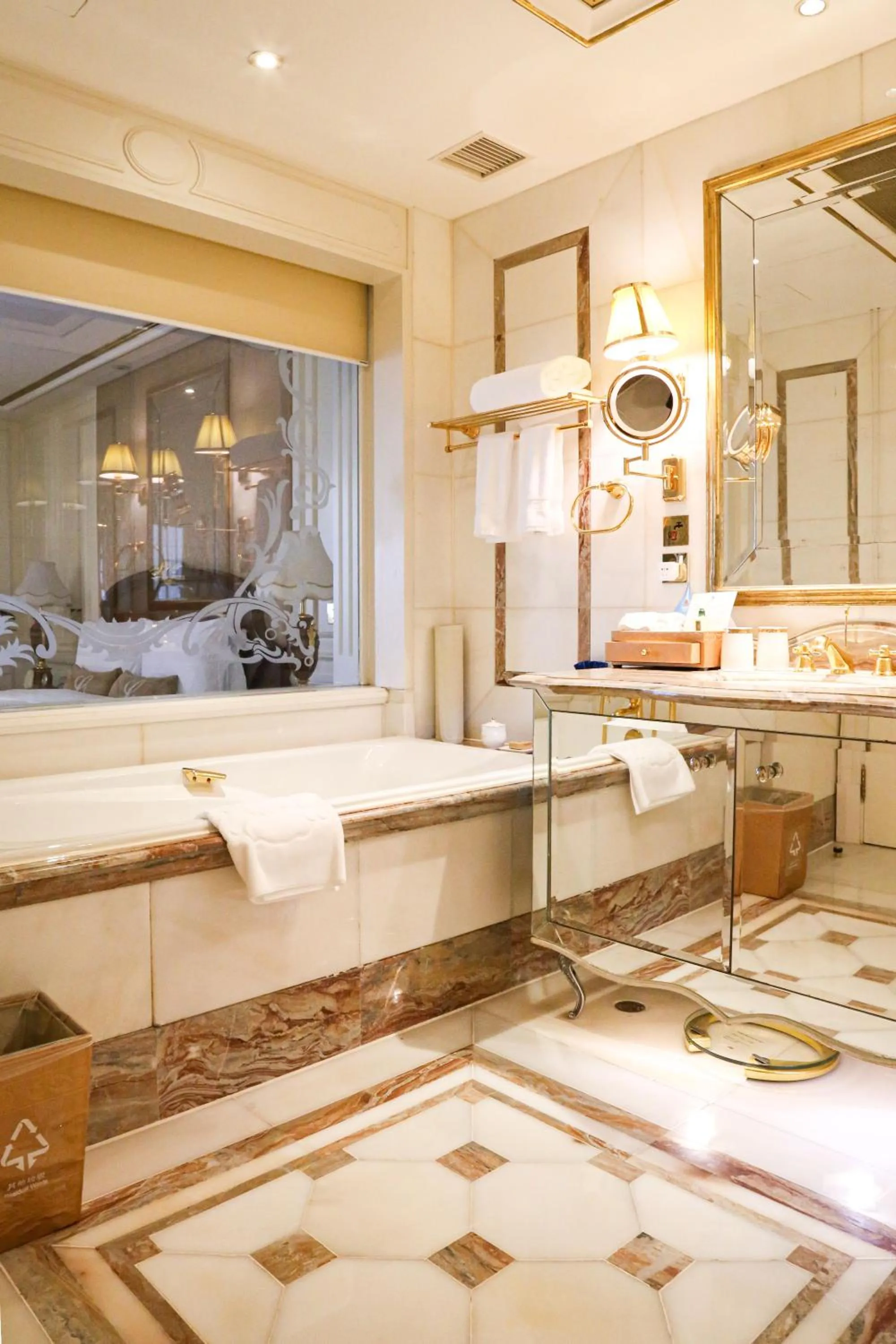 Bathroom in Legendale Hotel Beijing