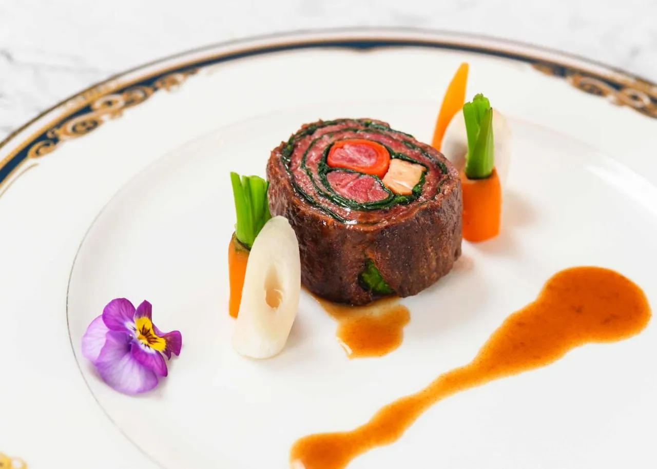 Restaurant/places to eat in Legendale Hotel Beijing