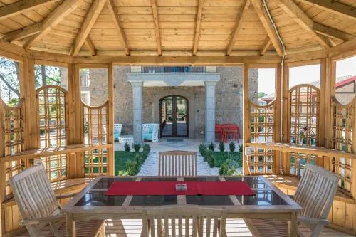 Traldi Resort