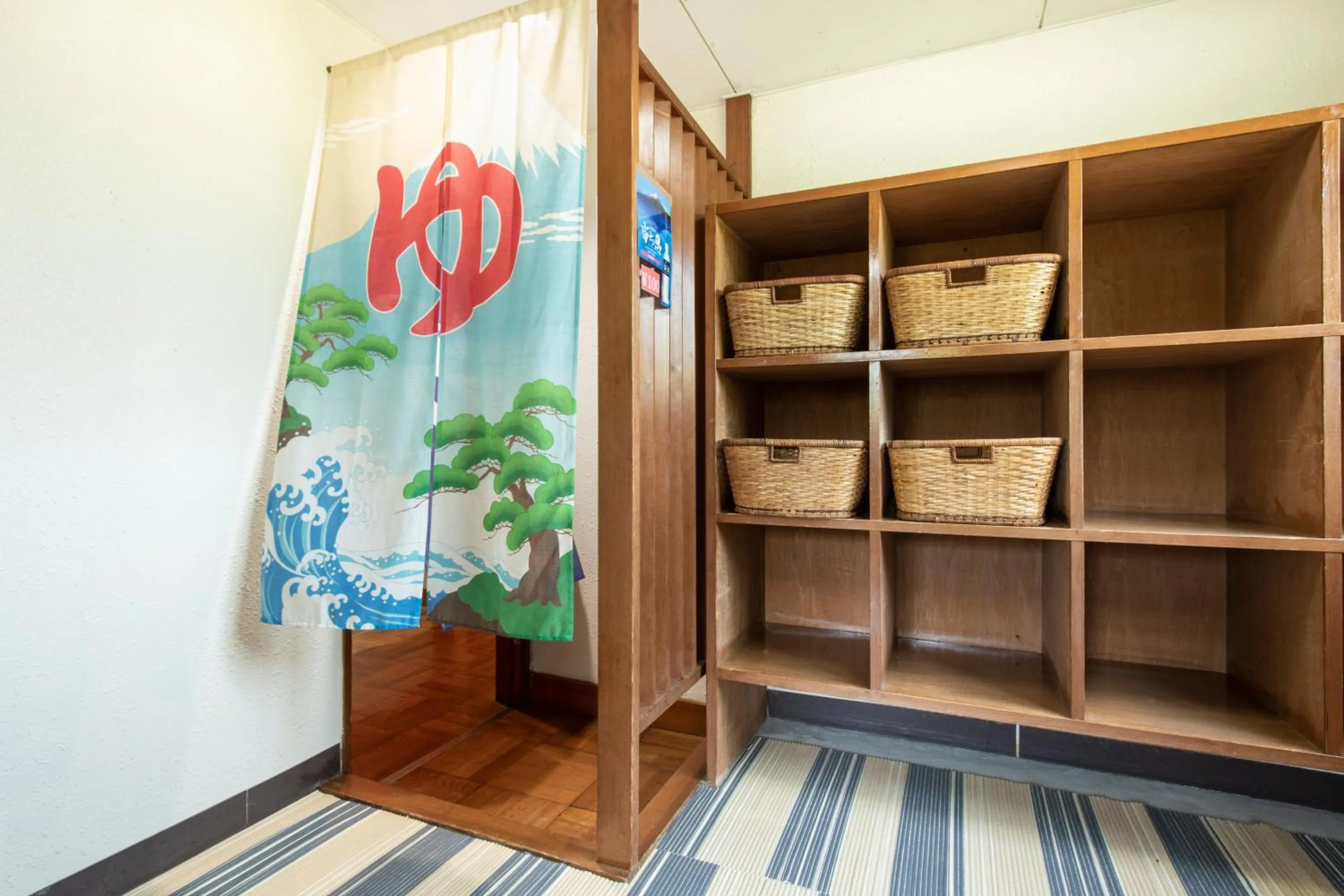 Activities in Yamanaka Lake Ryozan