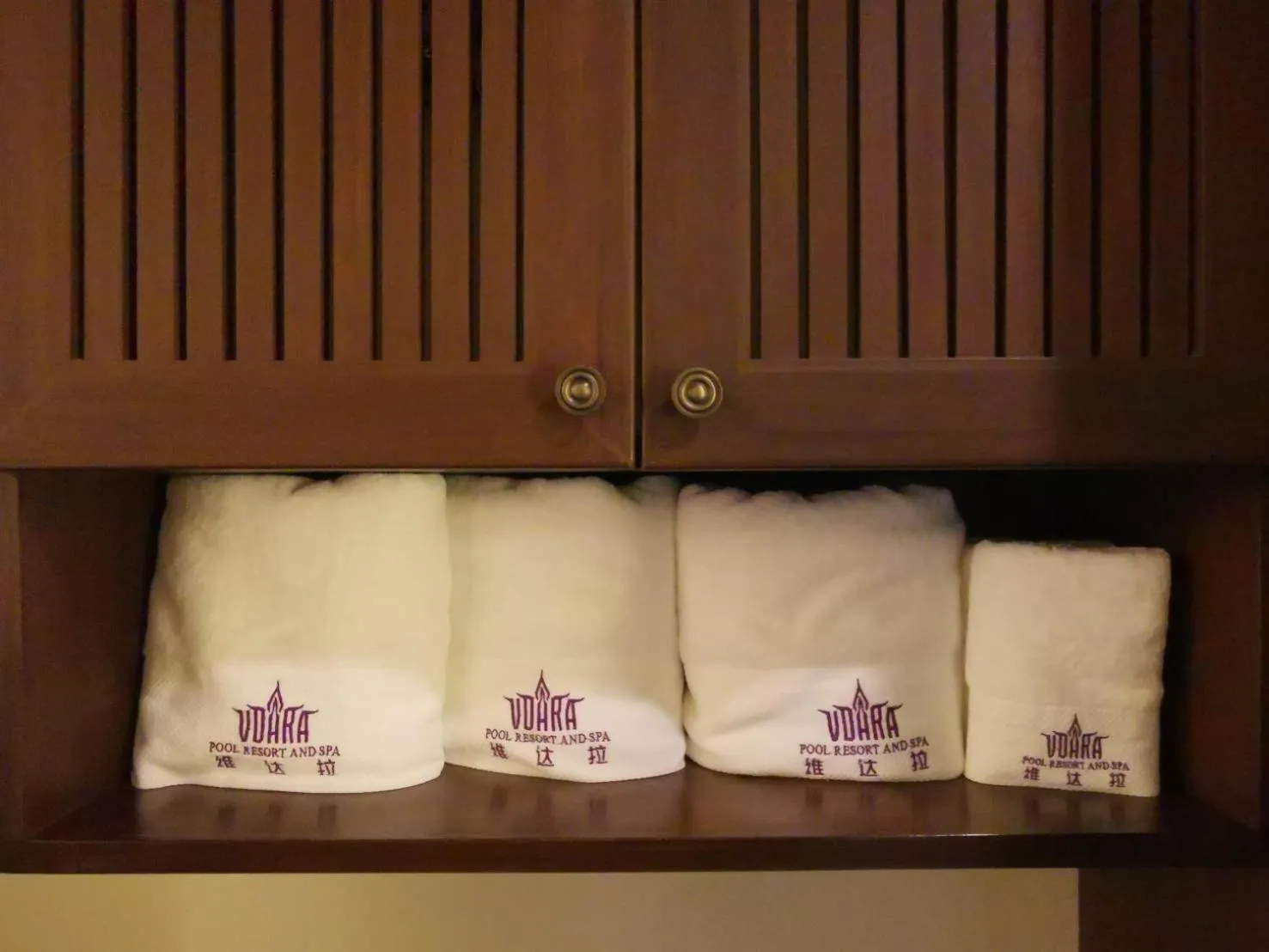 Bed in Vdara Pool Resort Spa Chiang Mai