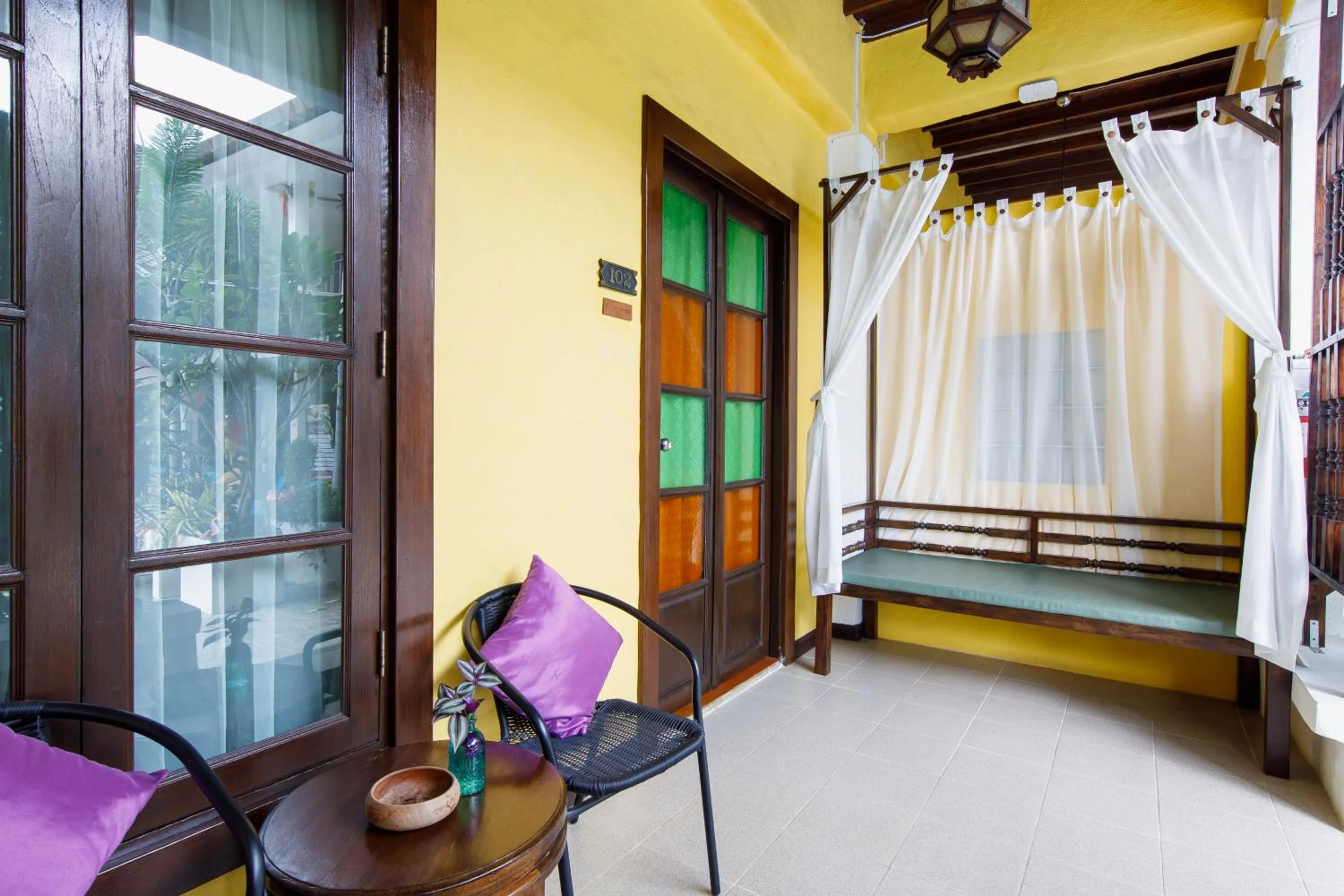 Bed in Vdara Pool Resort Spa Chiang Mai
