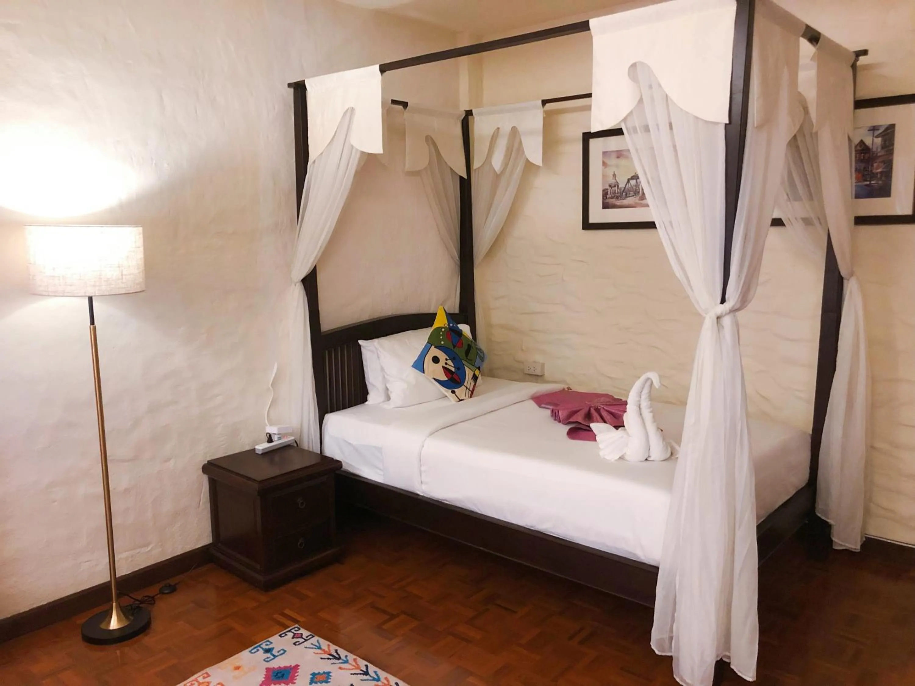 Bed in Vdara Pool Resort Spa Chiang Mai