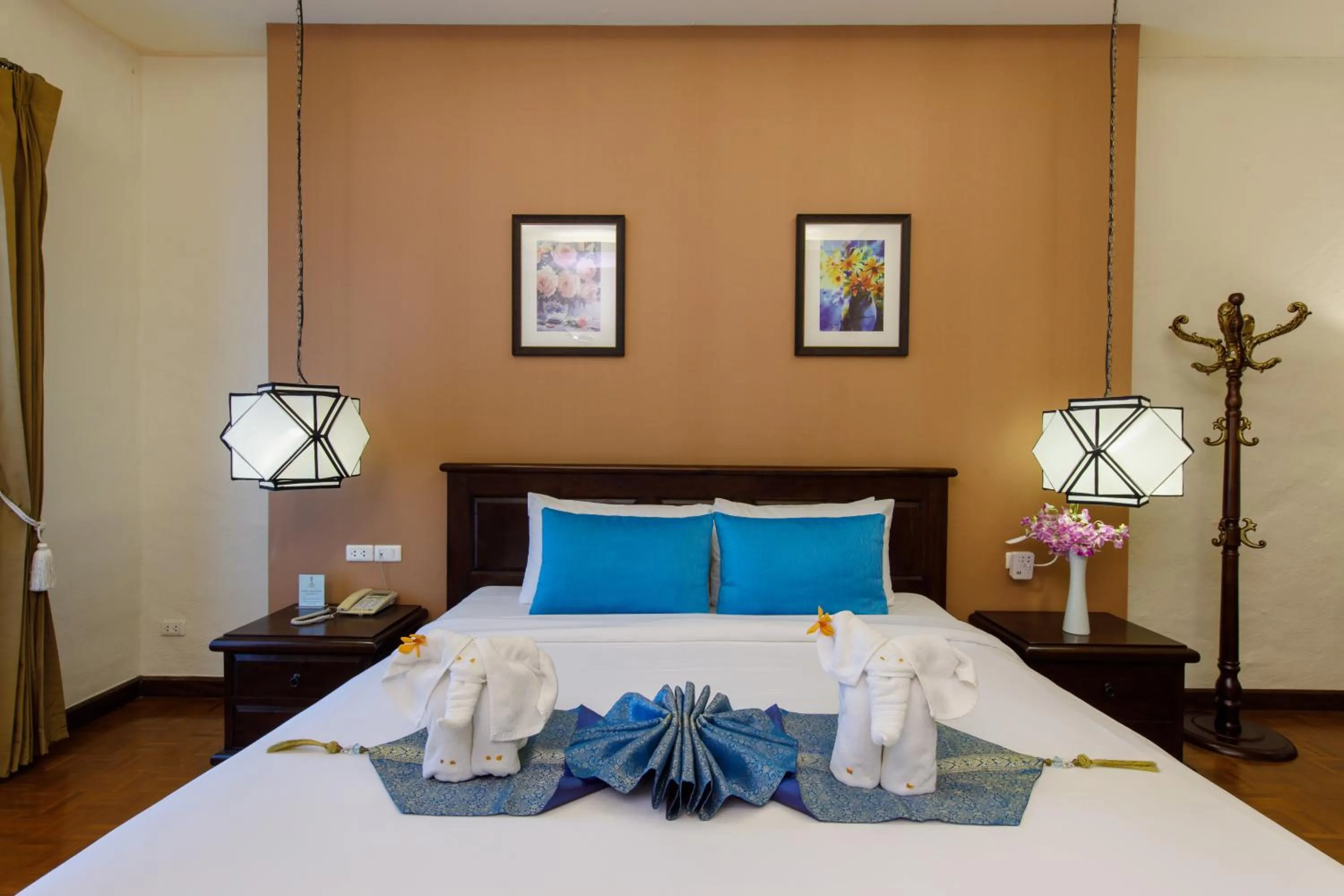 Bed in Vdara Pool Resort Spa Chiang Mai