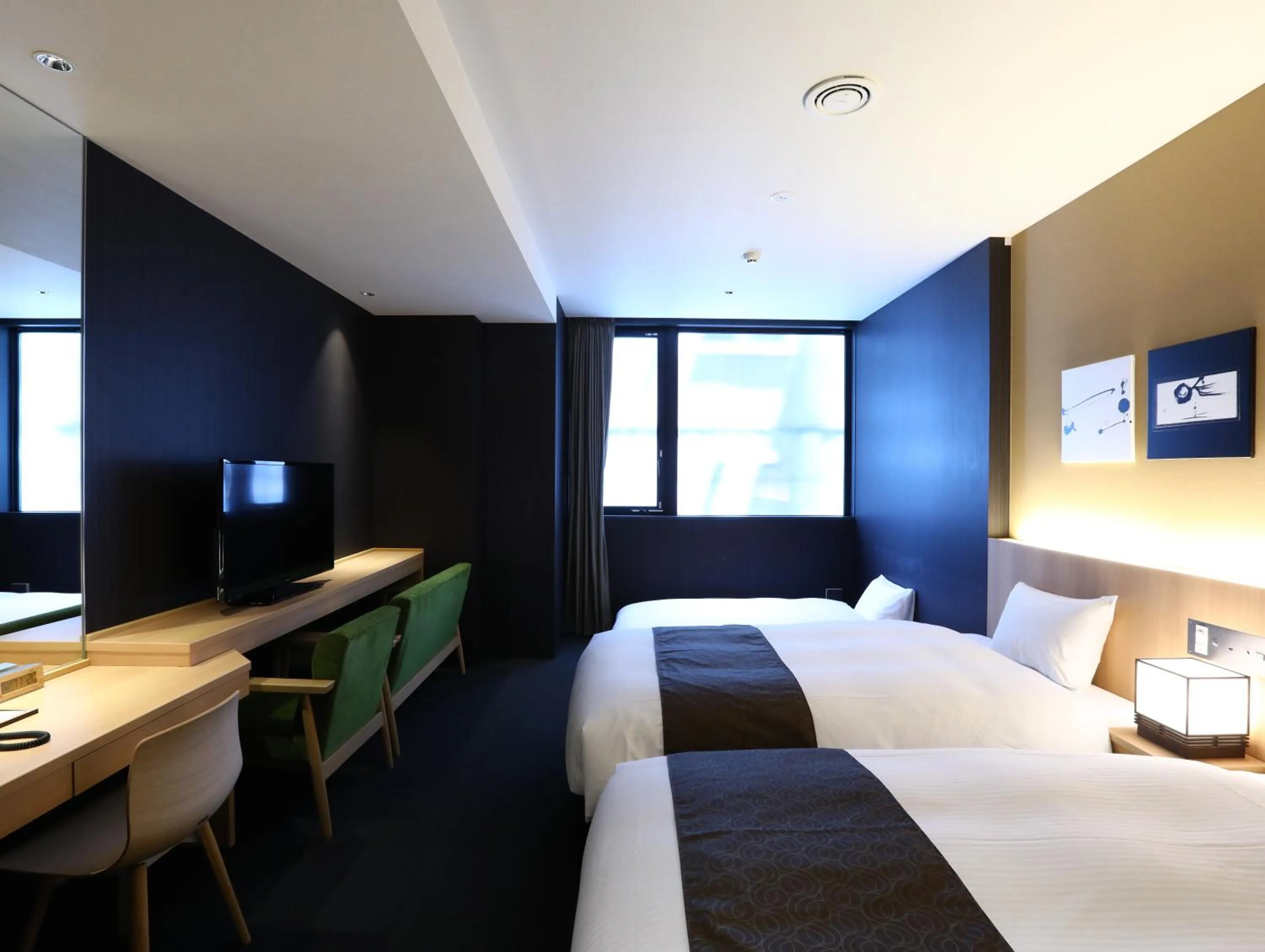 Bed in KOKO HOTEL Kyoto Shijo Karasuma - formerly Hotel Wing International Kyoto - Shijo Karasuma