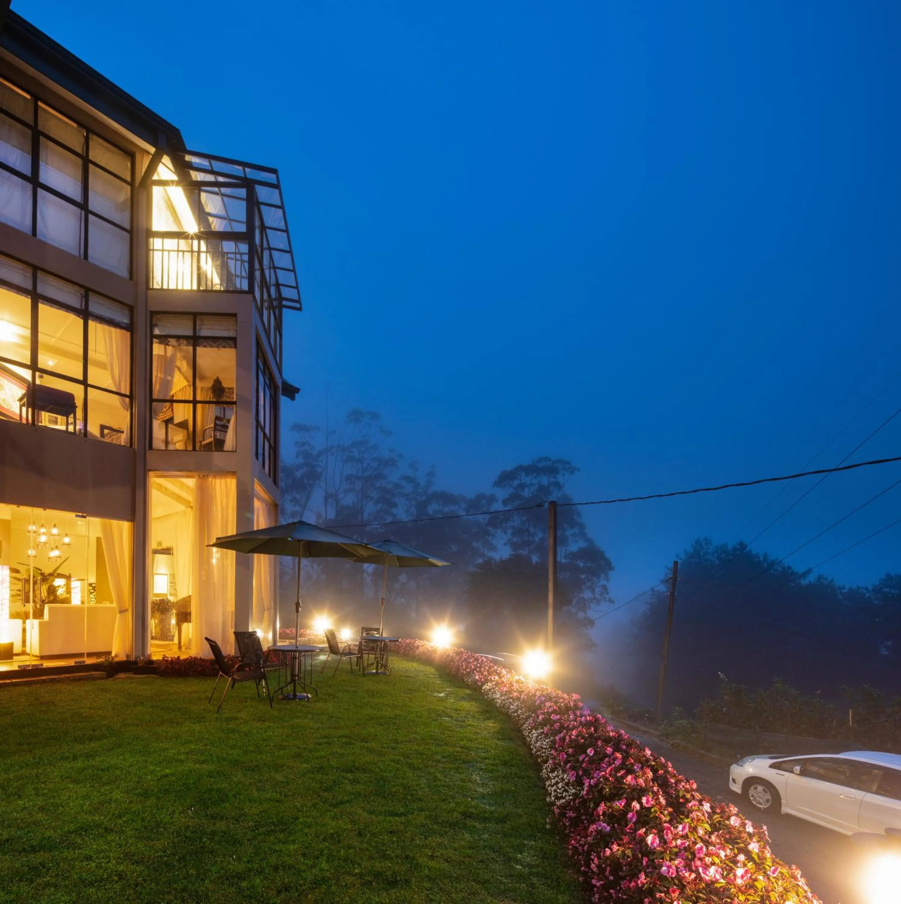 Facade/entrance in The CheRiz Boutique