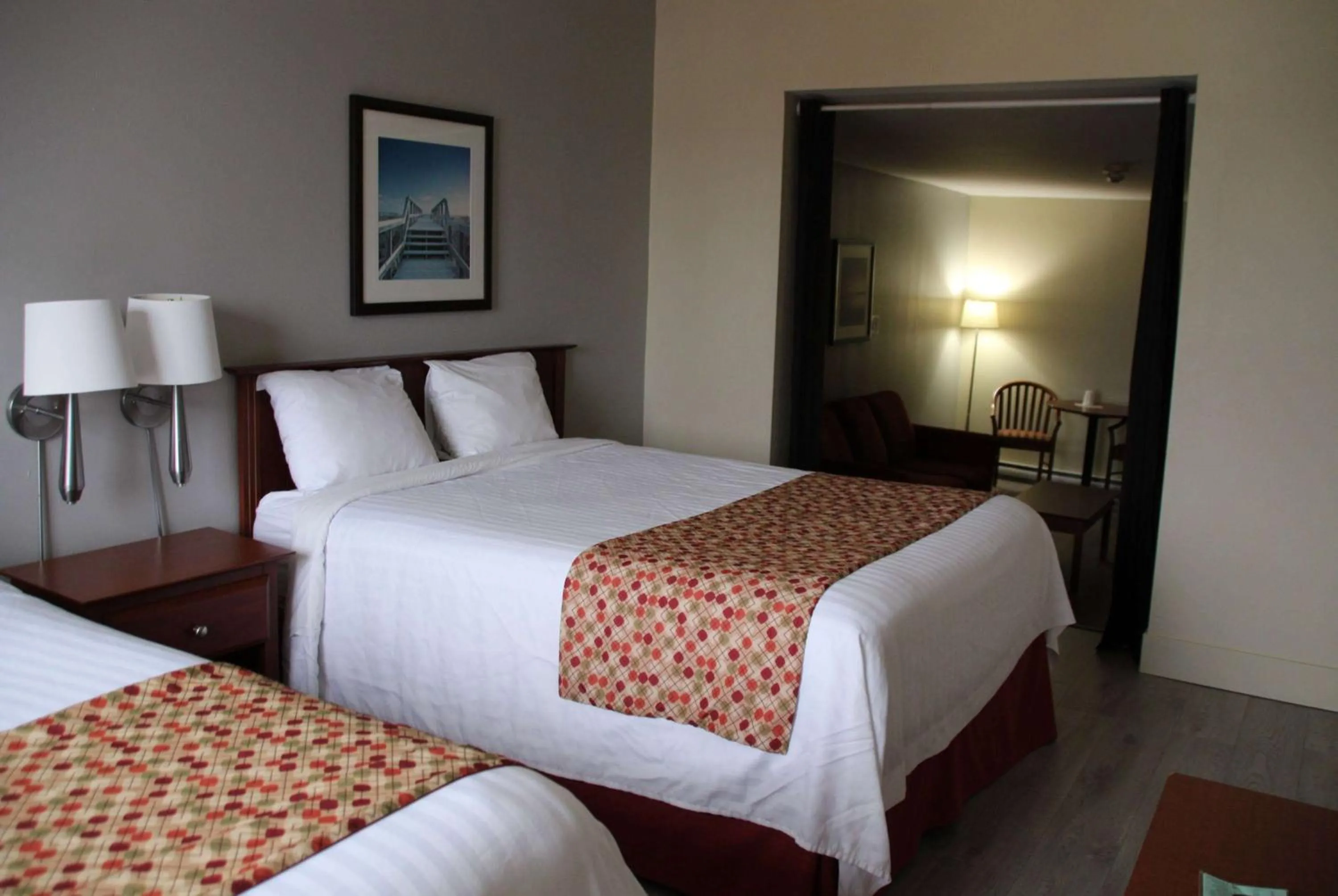 Photo of the whole room, Bed in Super 8 by Wyndham Campbellton NB