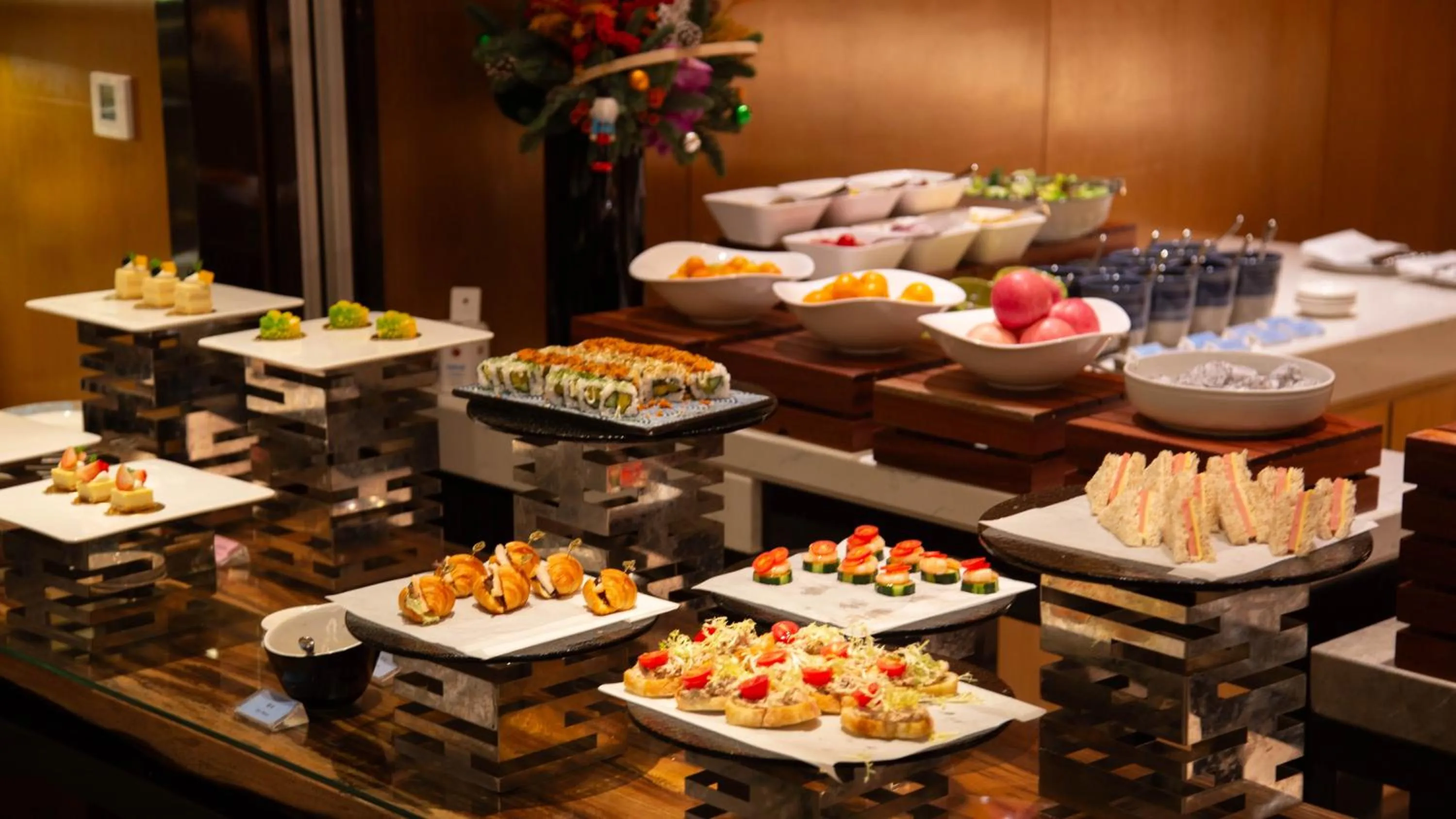 Restaurant/places to eat in Shangri-La Xiamen