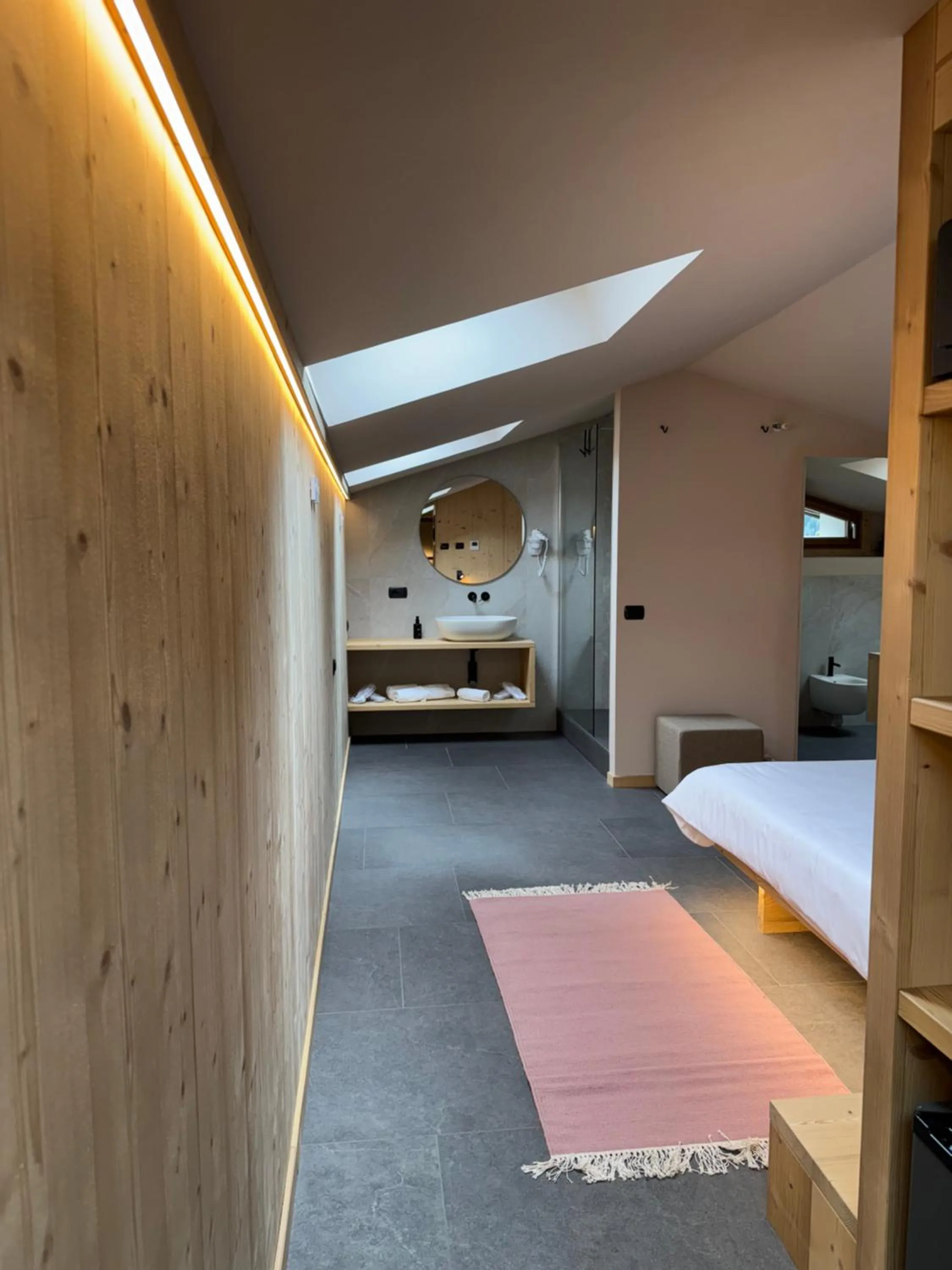 Photo of the whole room, Bed in Hotel Nevada