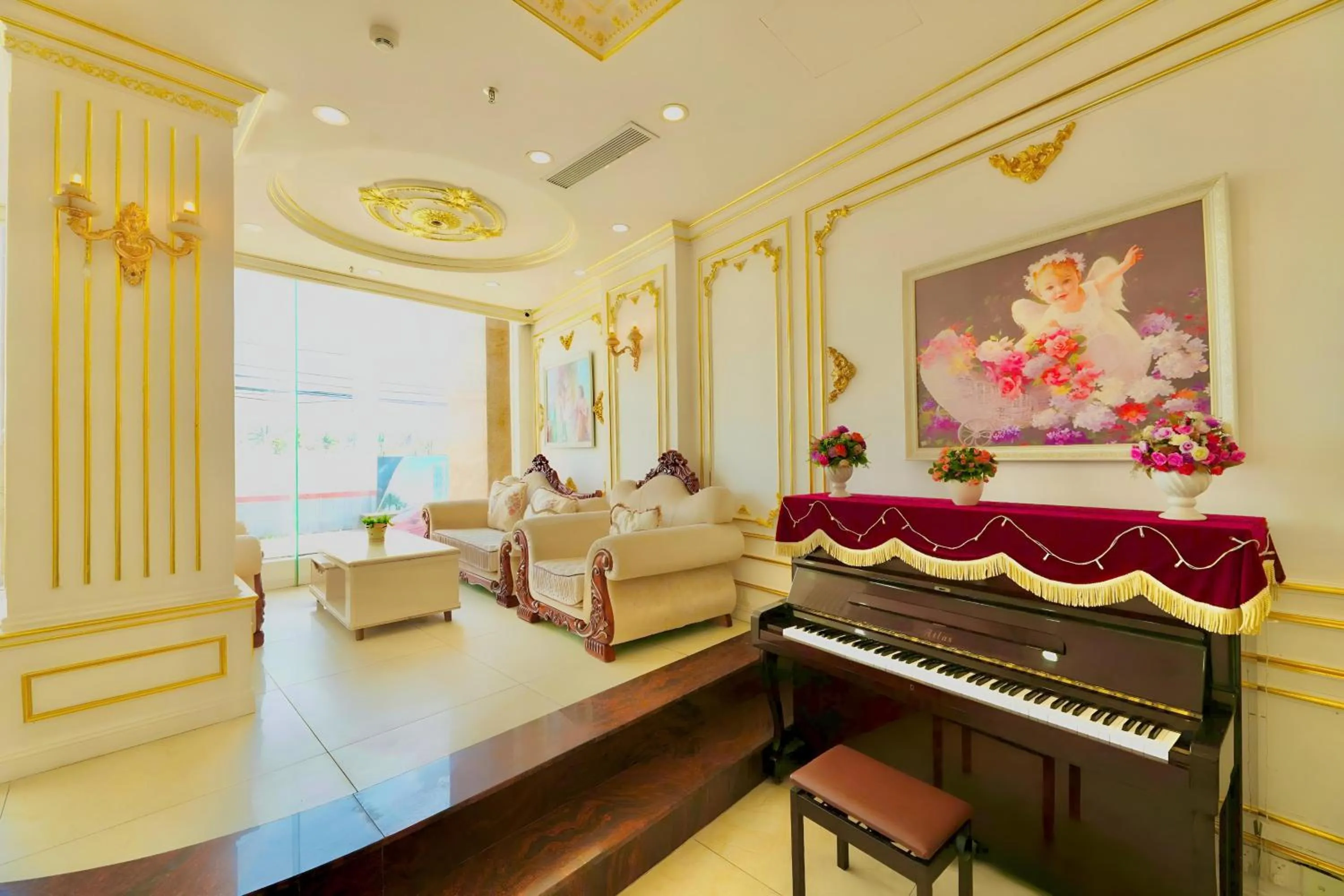 Lobby or reception in Tuyet Son Hotel (TS Ocean Hotel)