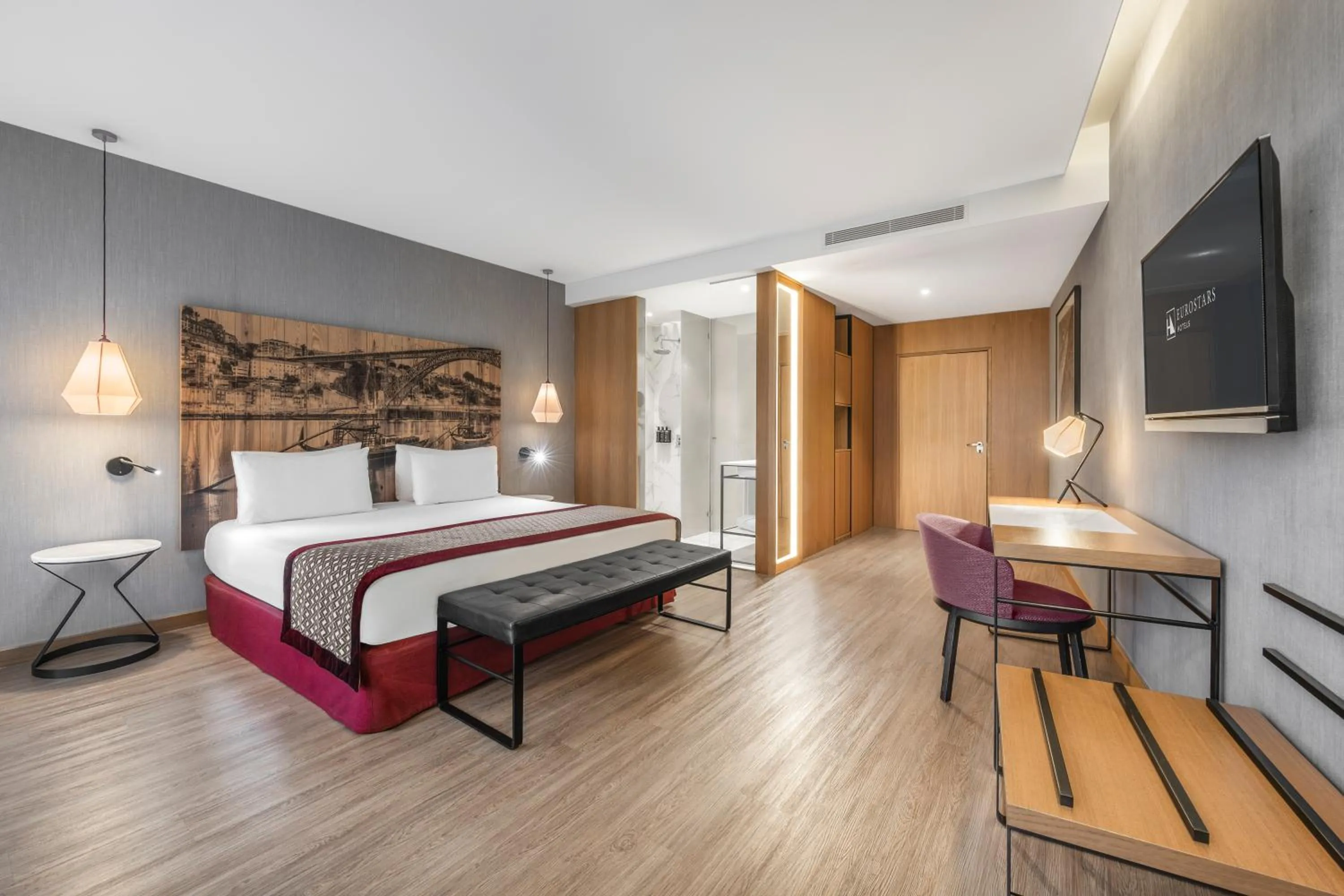 Bed in Eurostars Porto Centro