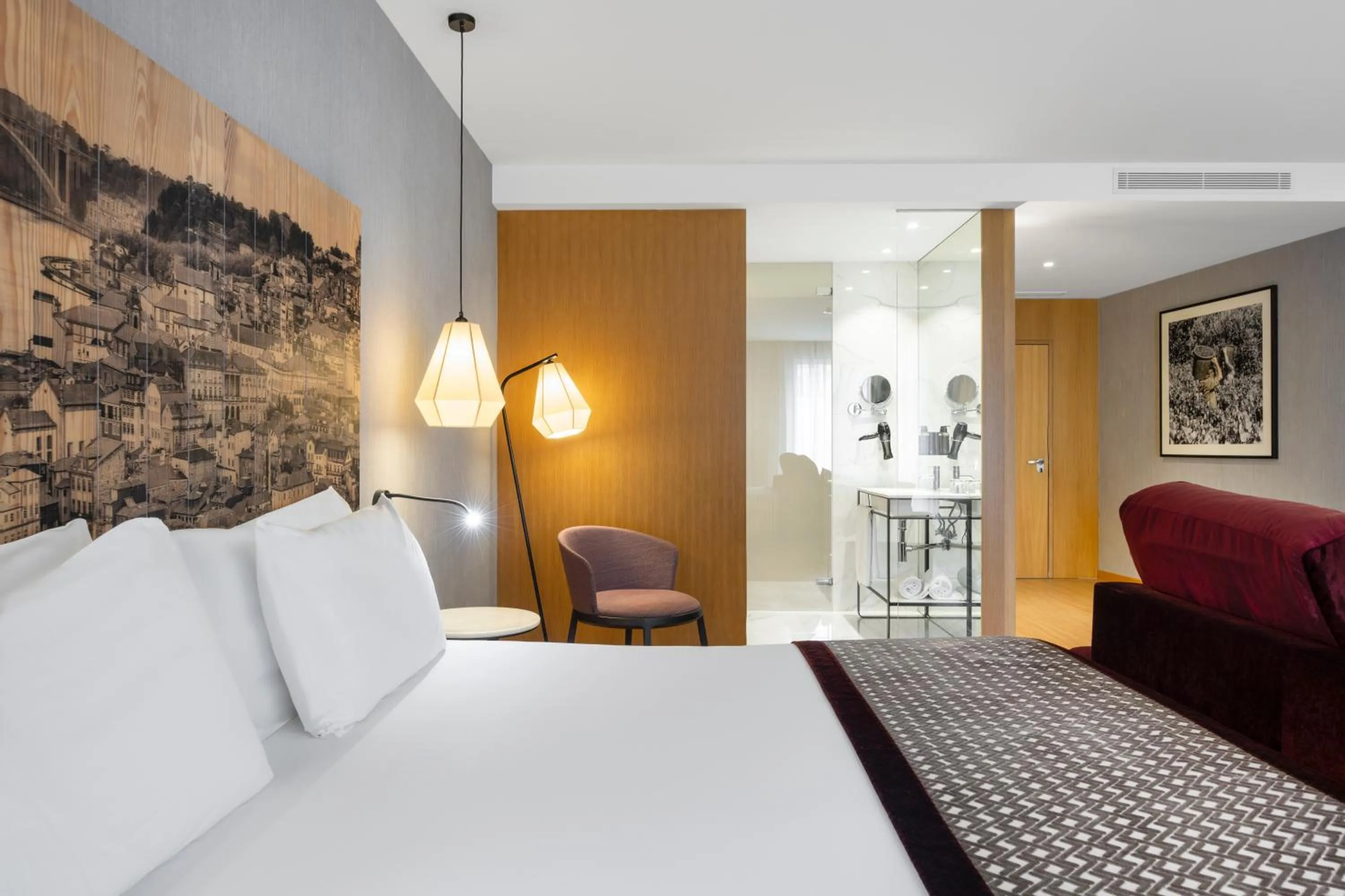 Bed in Eurostars Porto Centro