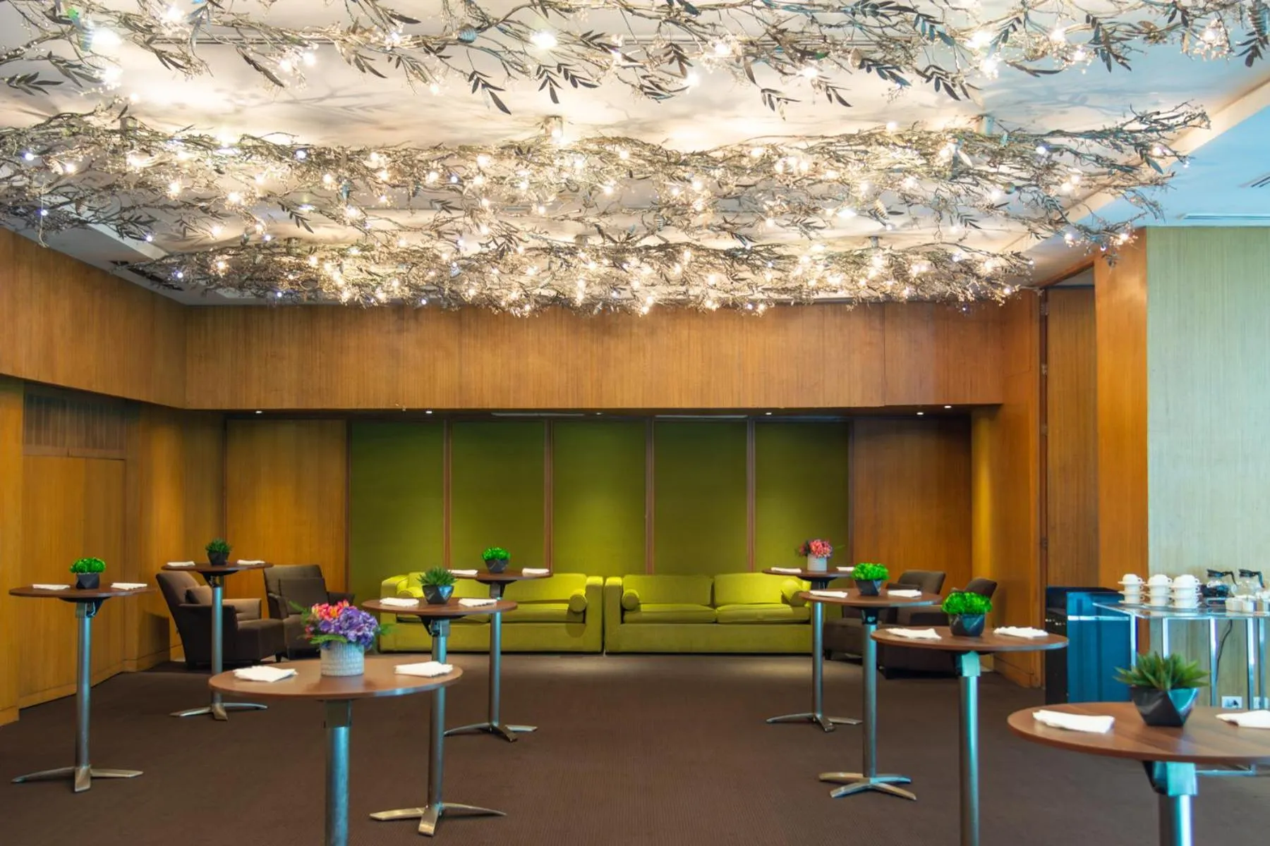 Meeting/conference room in Astoria Plaza