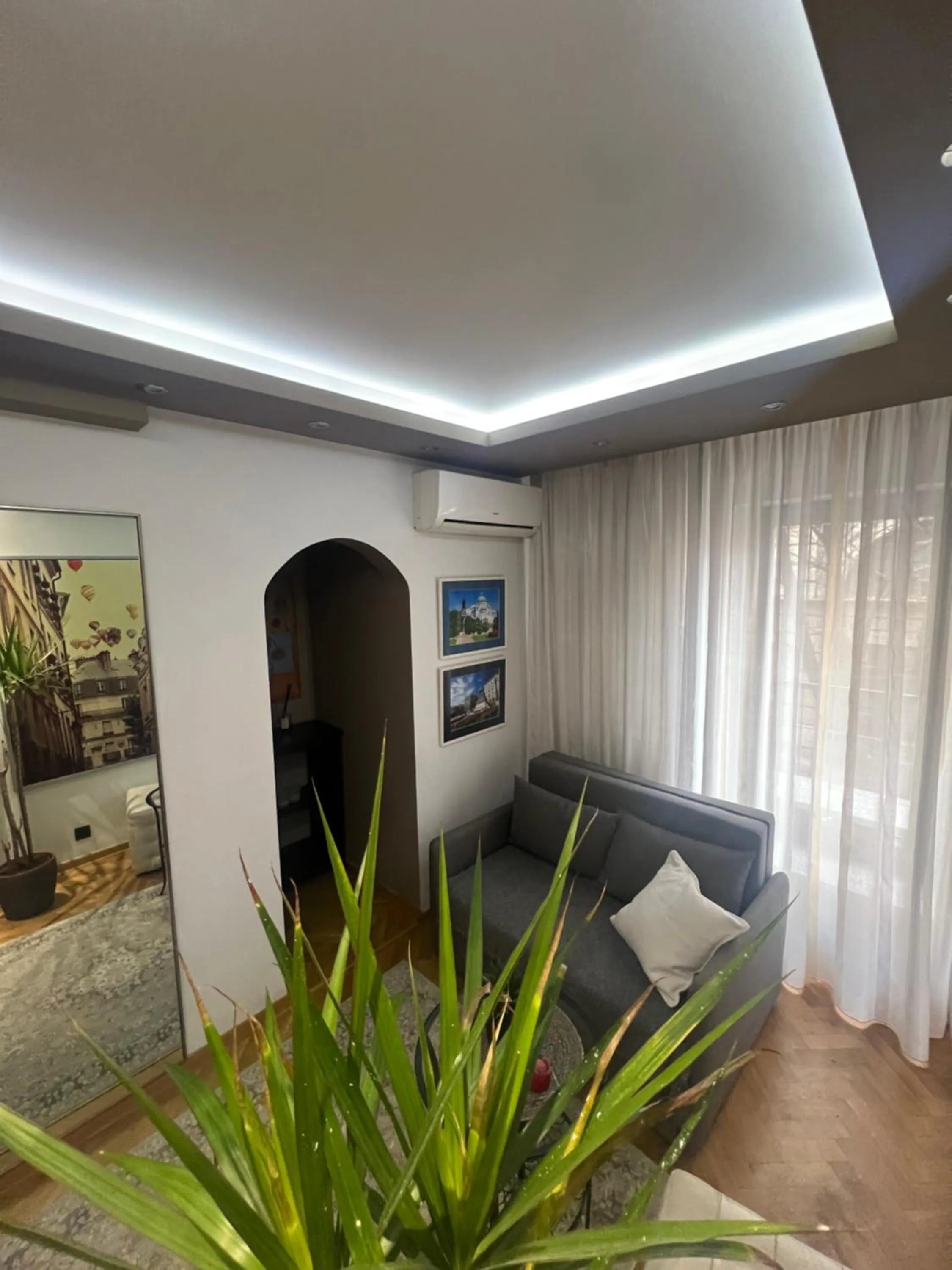 Apartment D-22