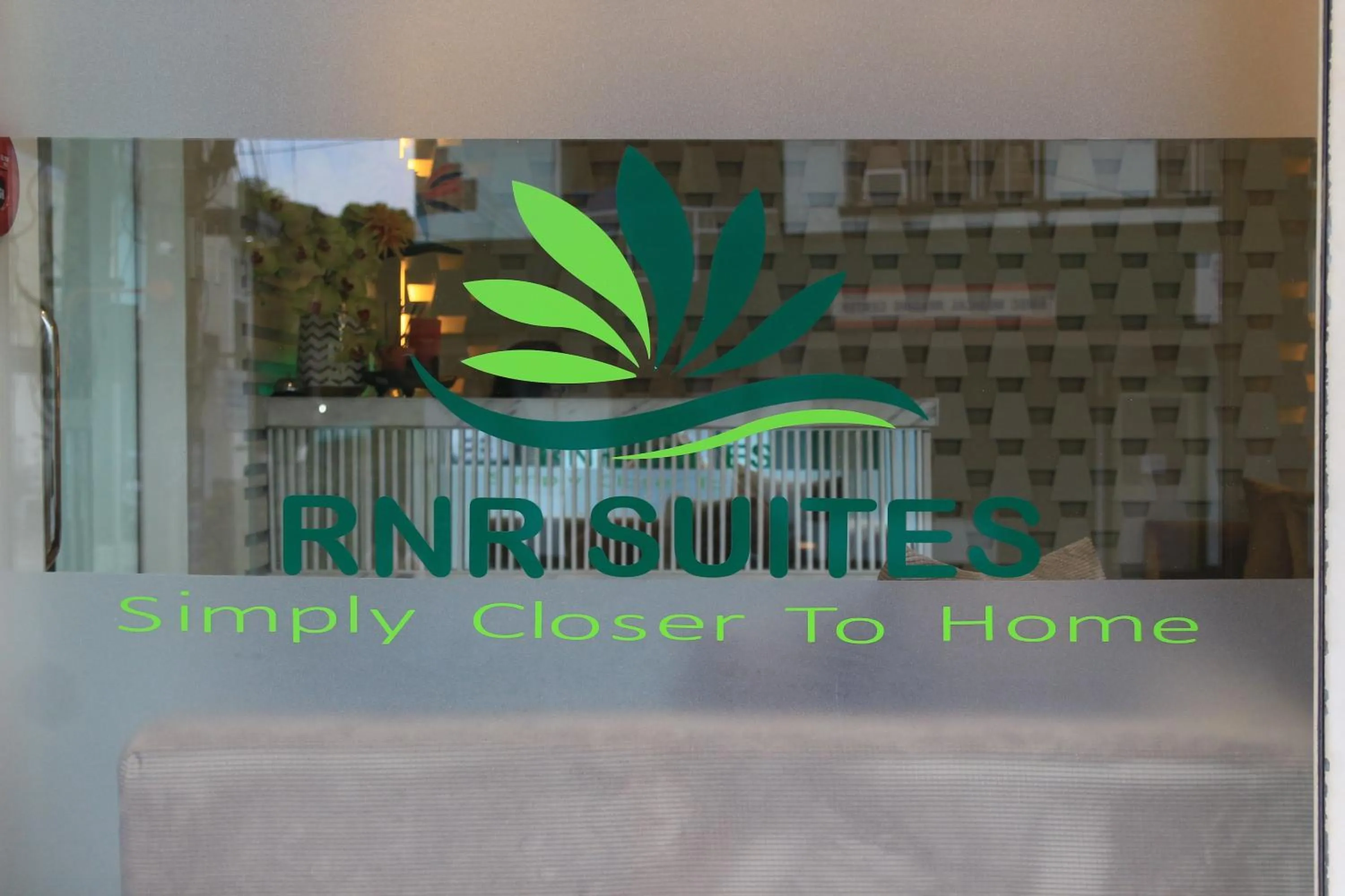 Logo/Certificate/Sign in RNR Suites