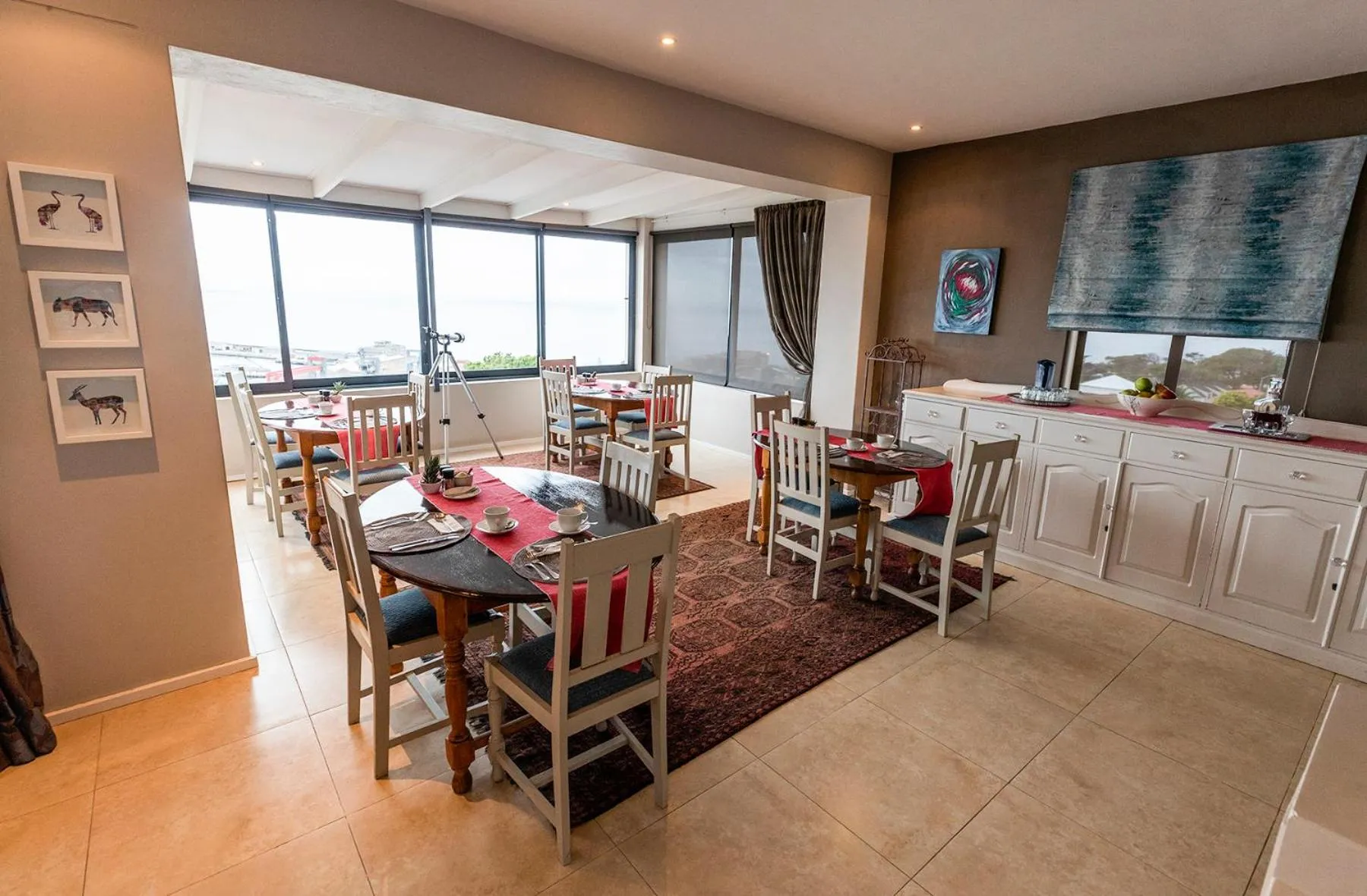 Dining area in Mariner Guesthouse & Villa
