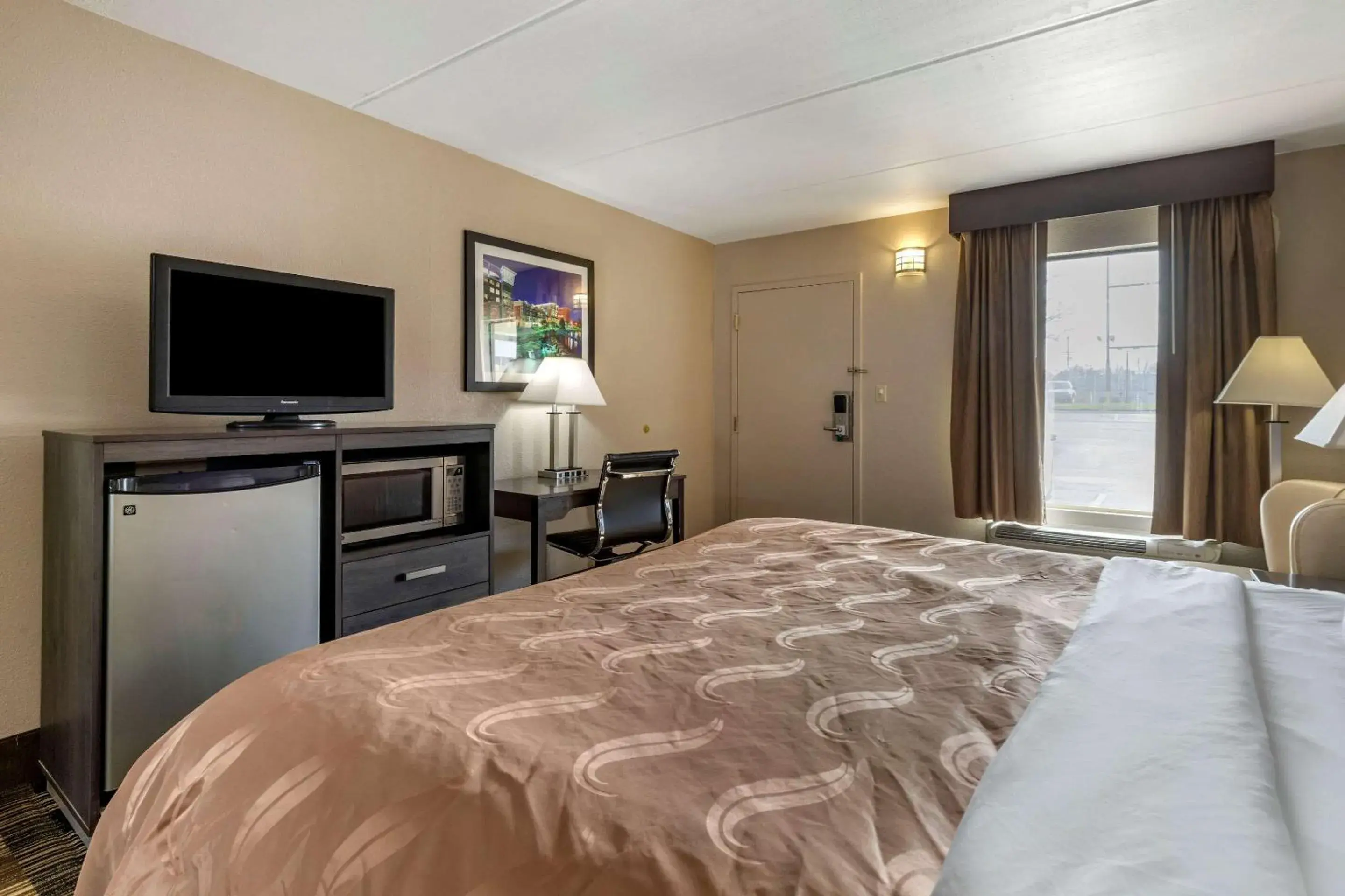 King Room - Non-Smoking in Quality Inn Duncan Spartanburg West King Room - Non-Smoking in Quality Inn Duncan Spartanburg West