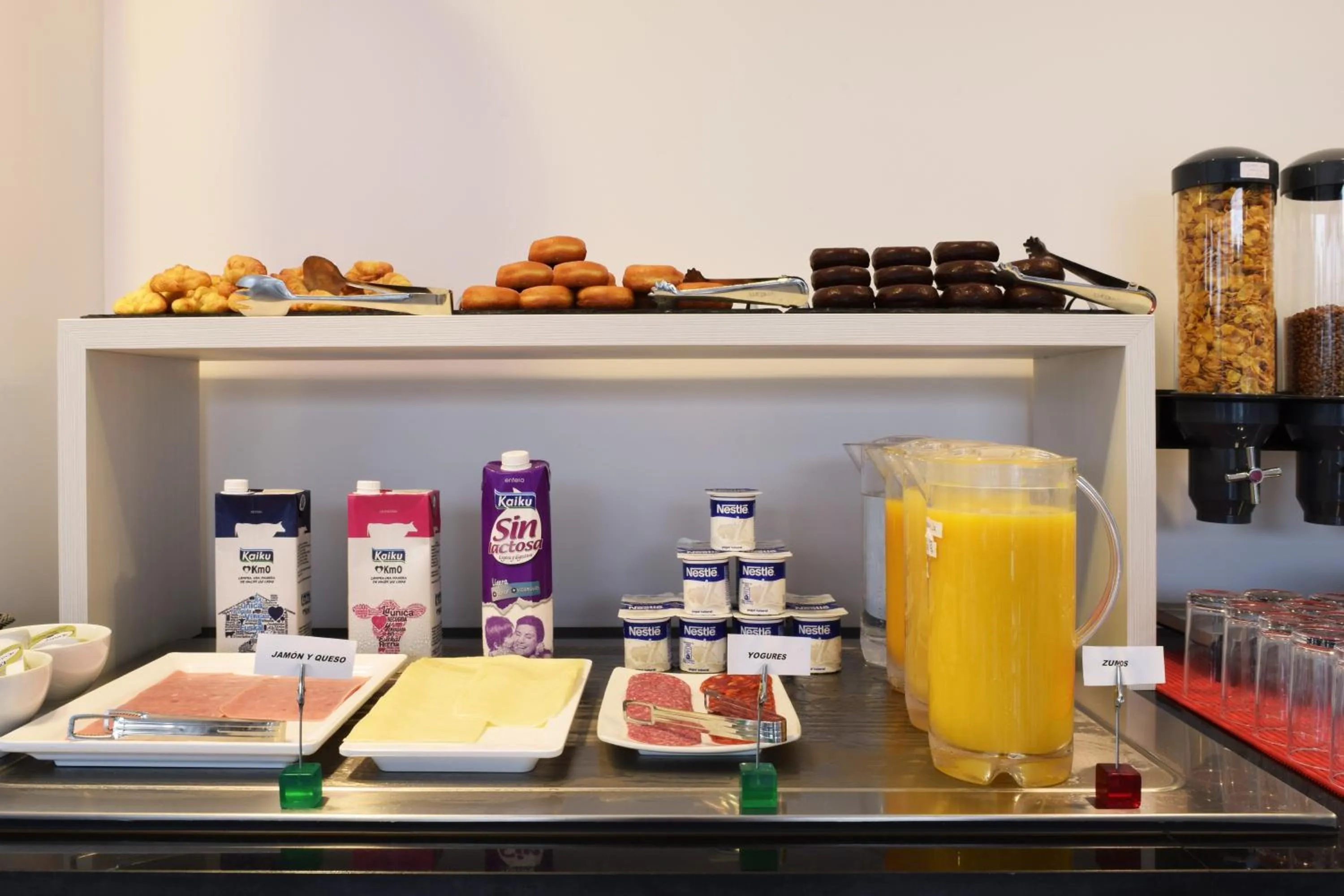 Meals in Hotel New Bilbao Airport