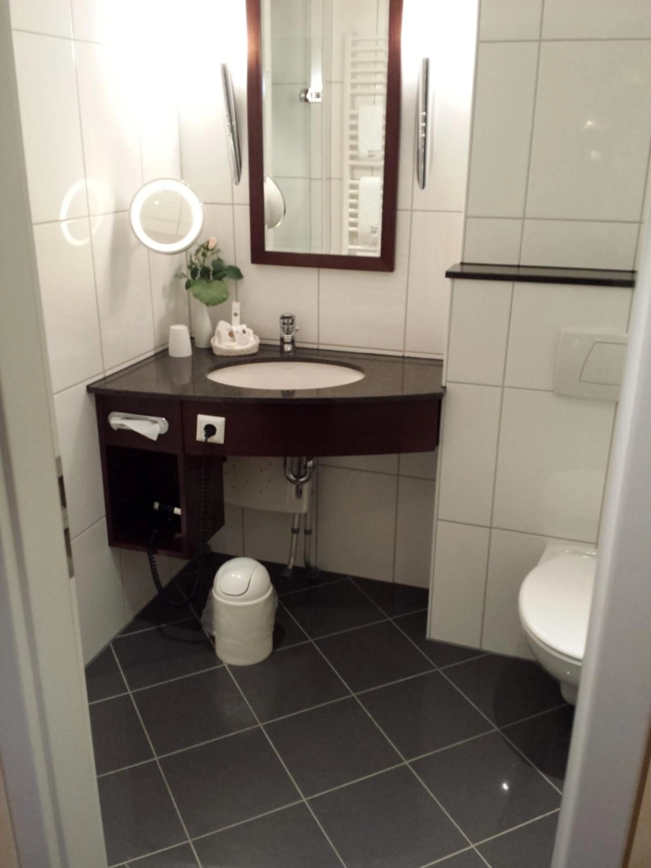 Bathroom in Akzent Hotel Höltje