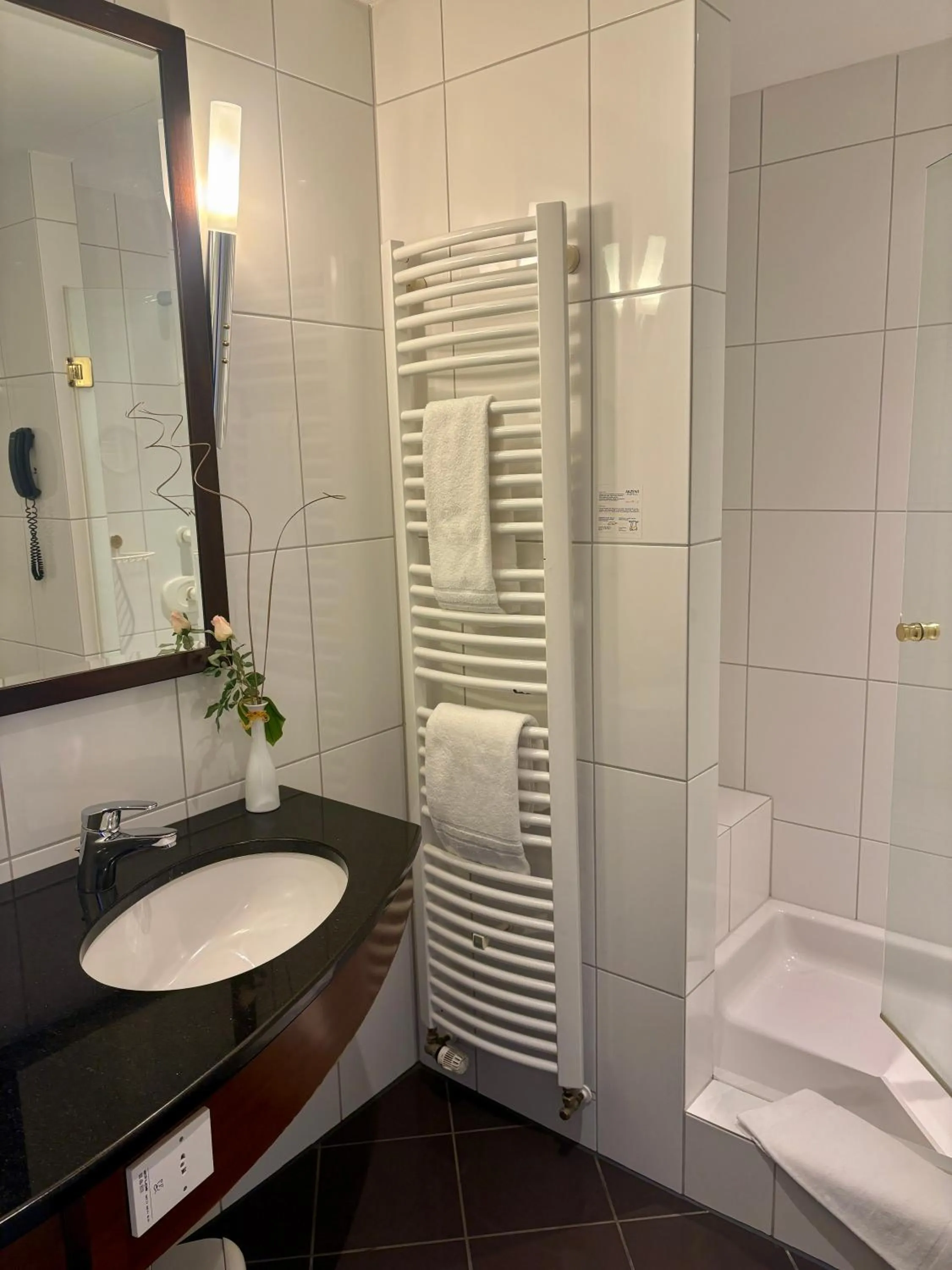 Bathroom in Akzent Hotel Höltje