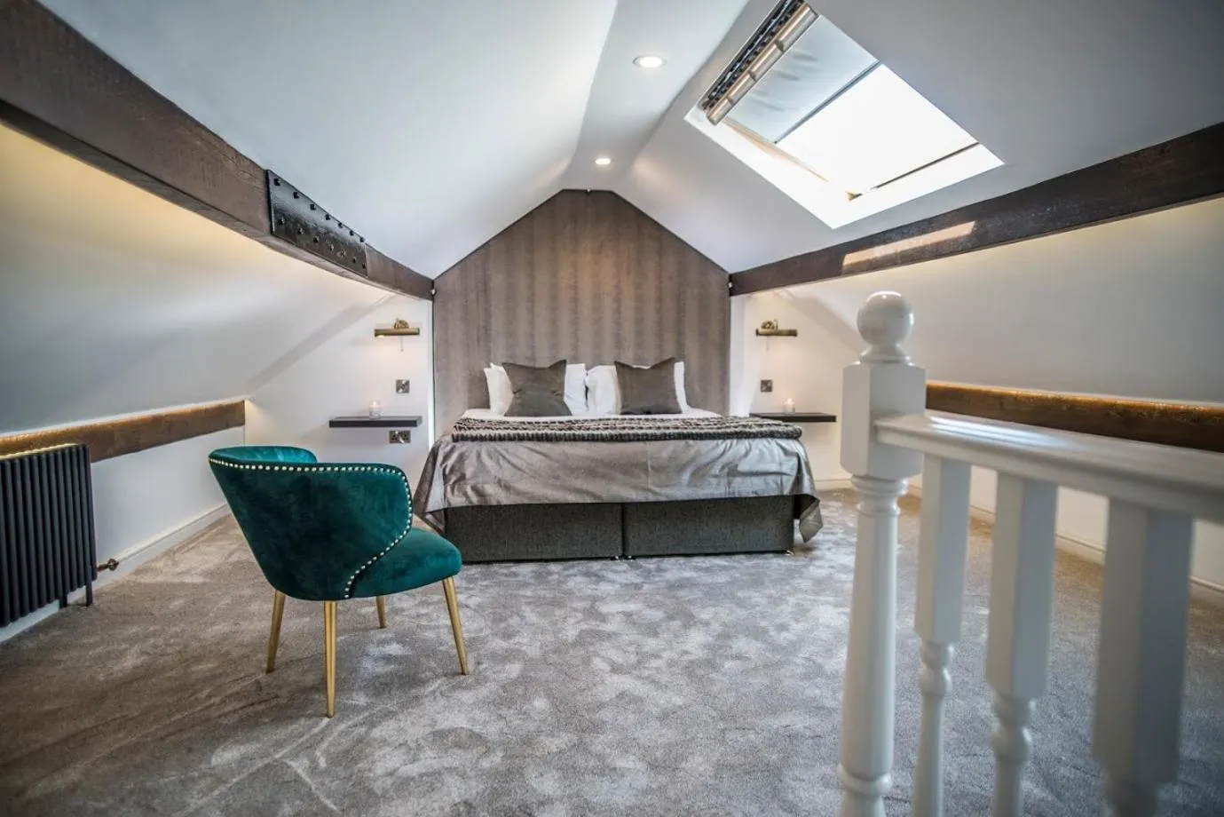 Bed in Arthur's Bar & Accommodation